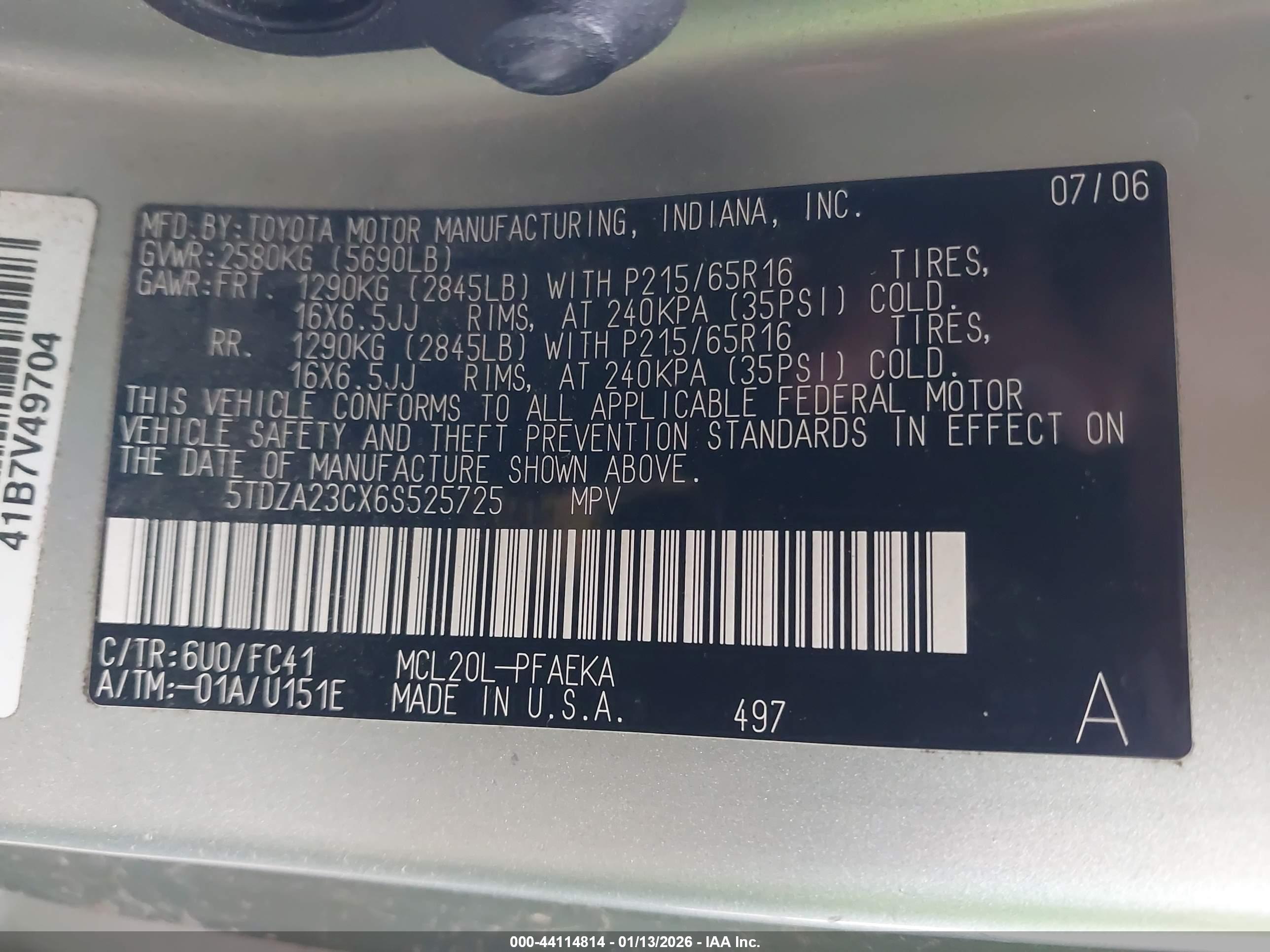 TOYOTA SIENNA image 9