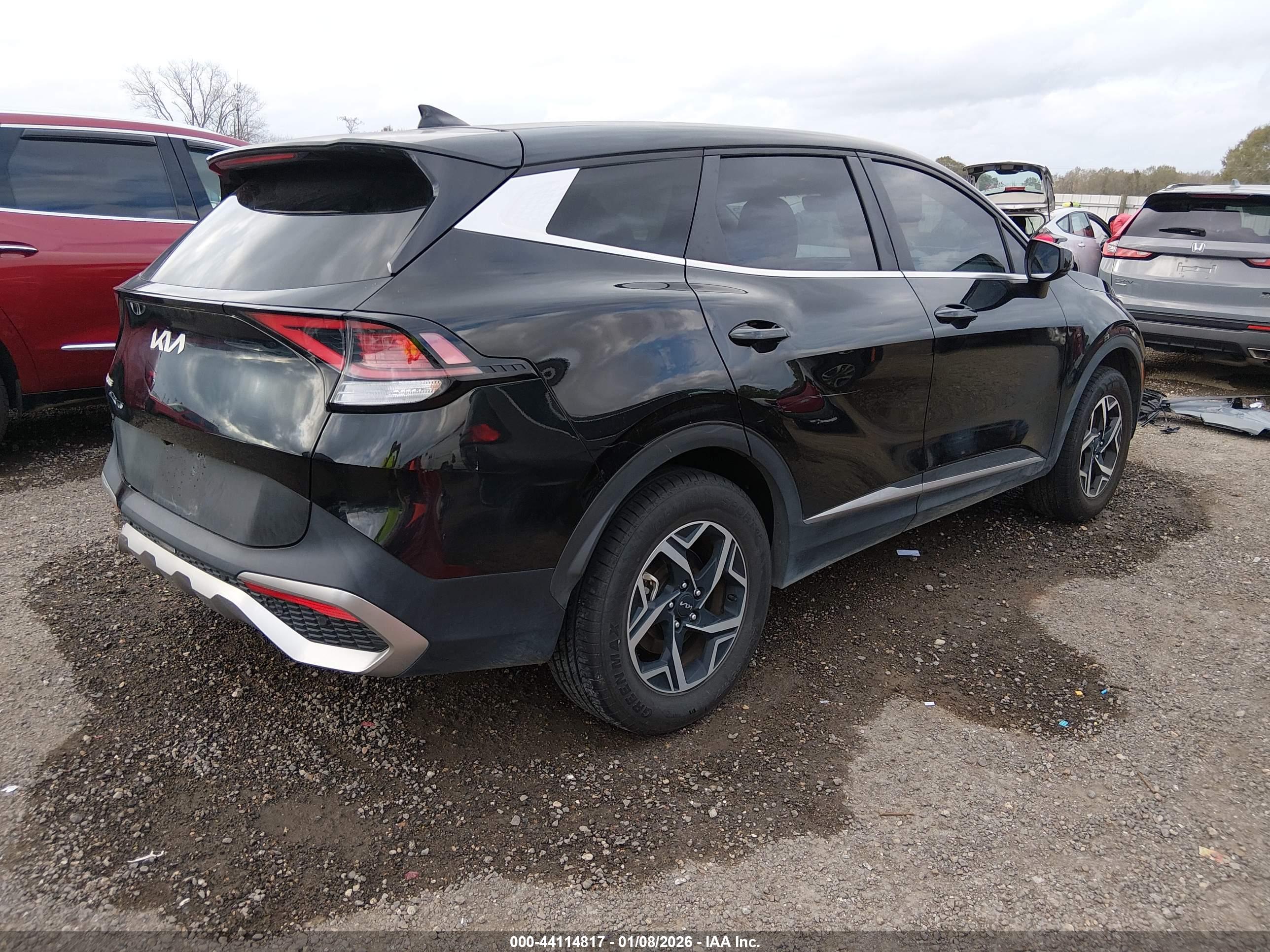 KIA SPORTAGE image 4