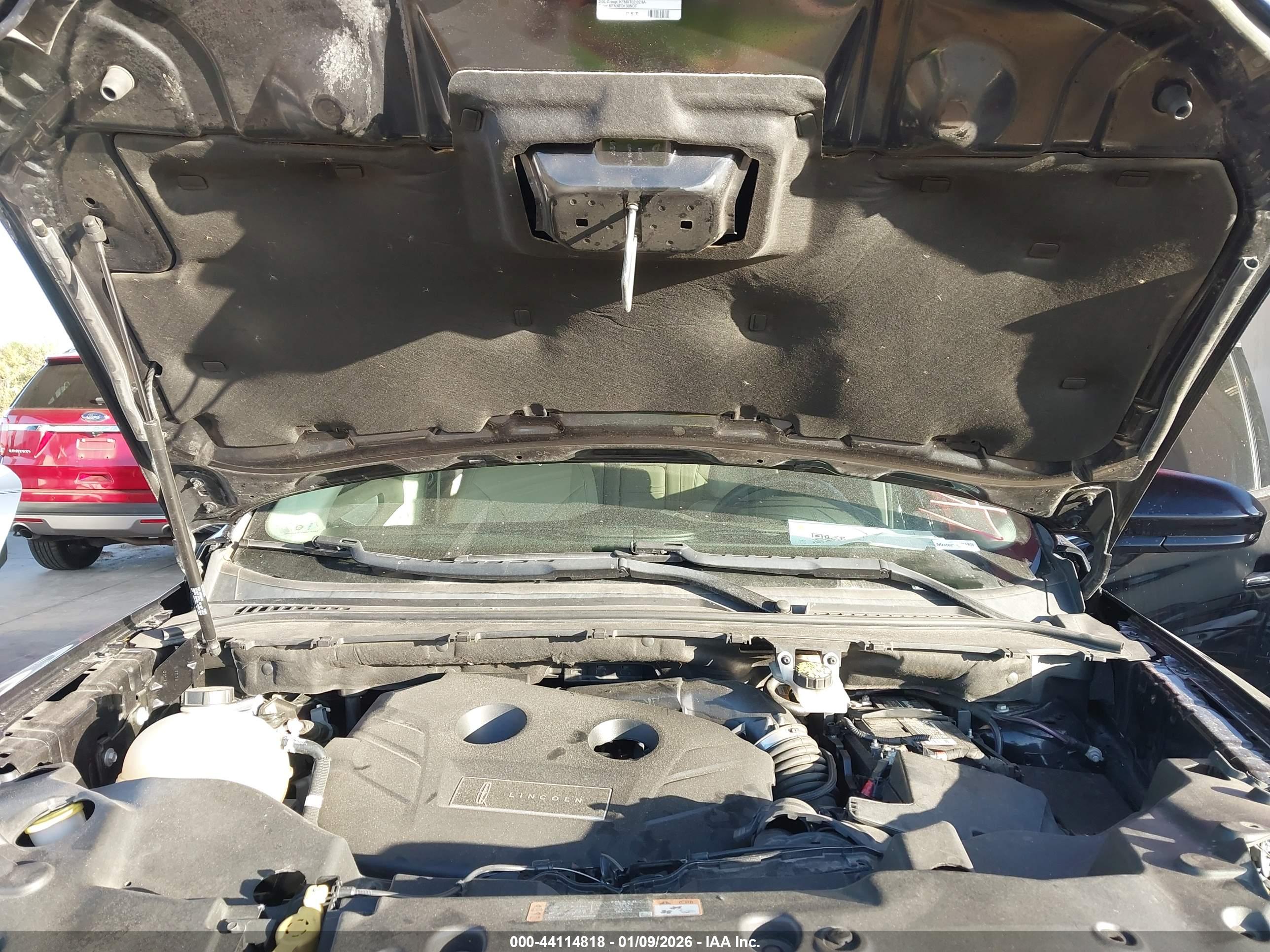 LINCOLN MKC image 10