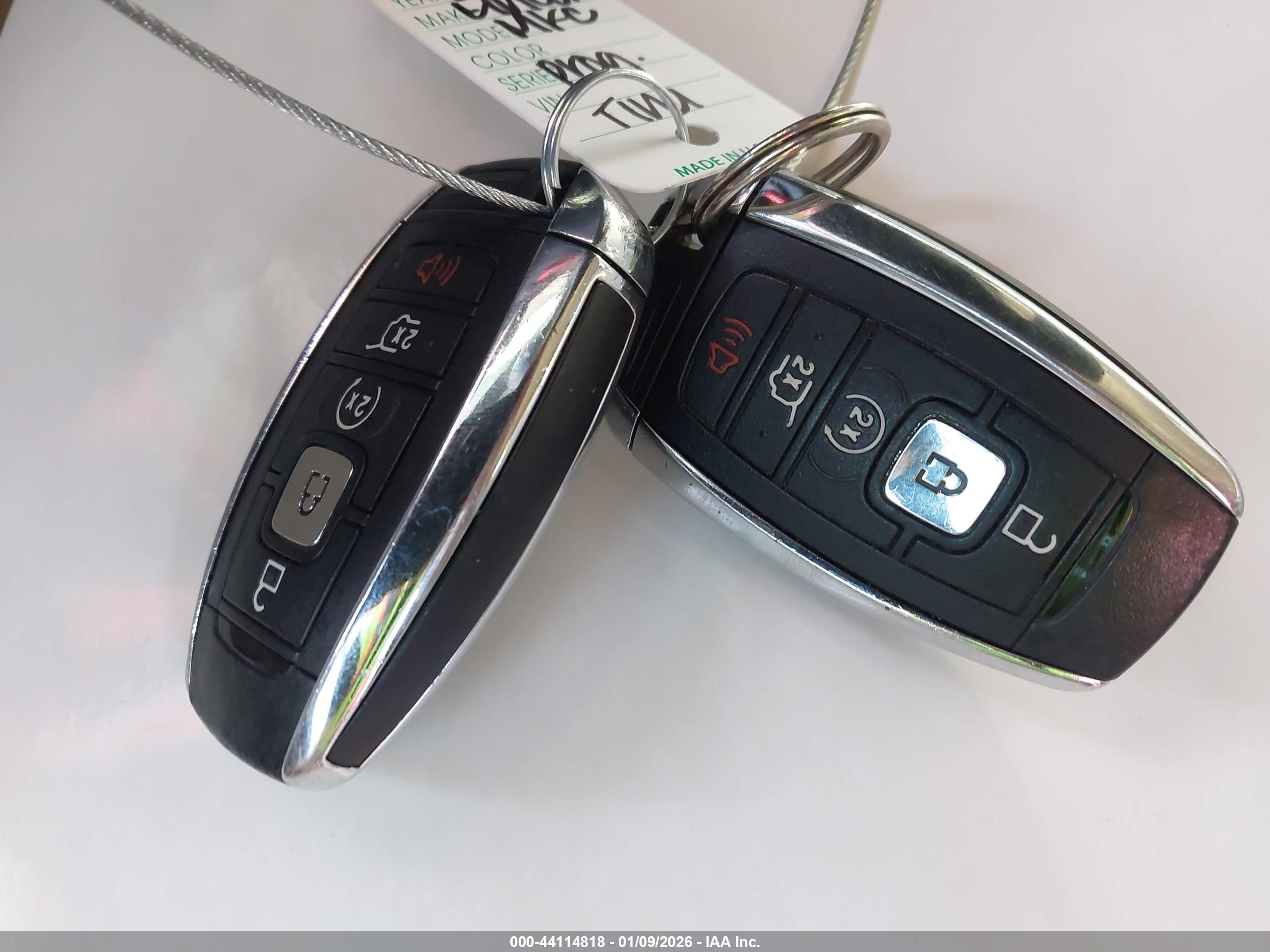 LINCOLN MKC image 11