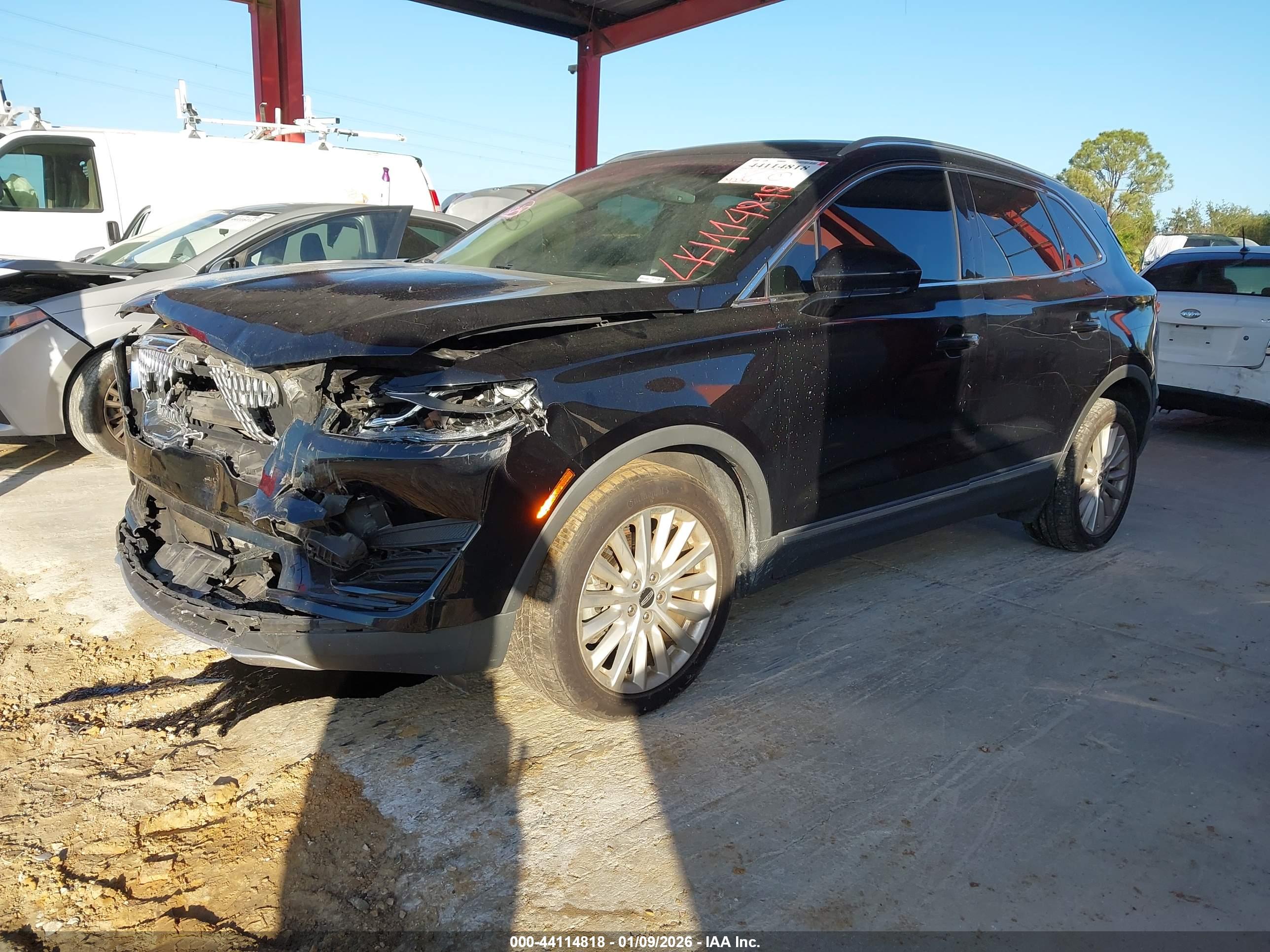 LINCOLN MKC image 2