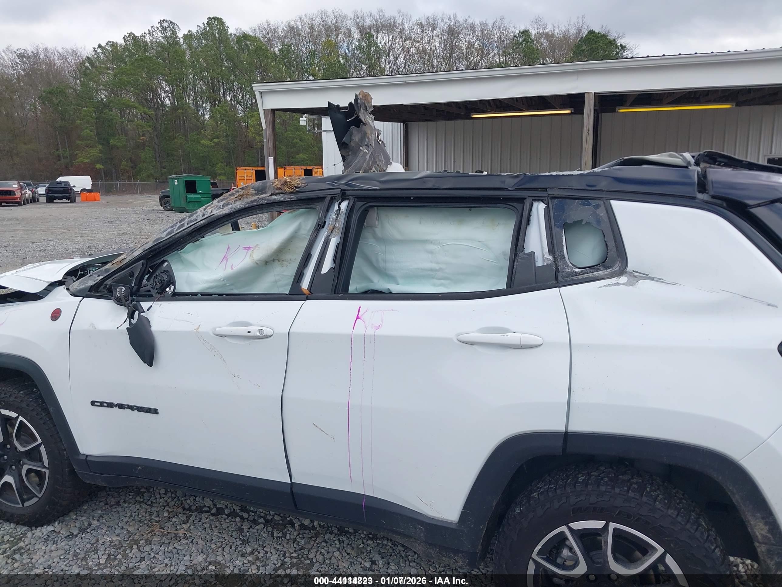 JEEP COMPASS image 6