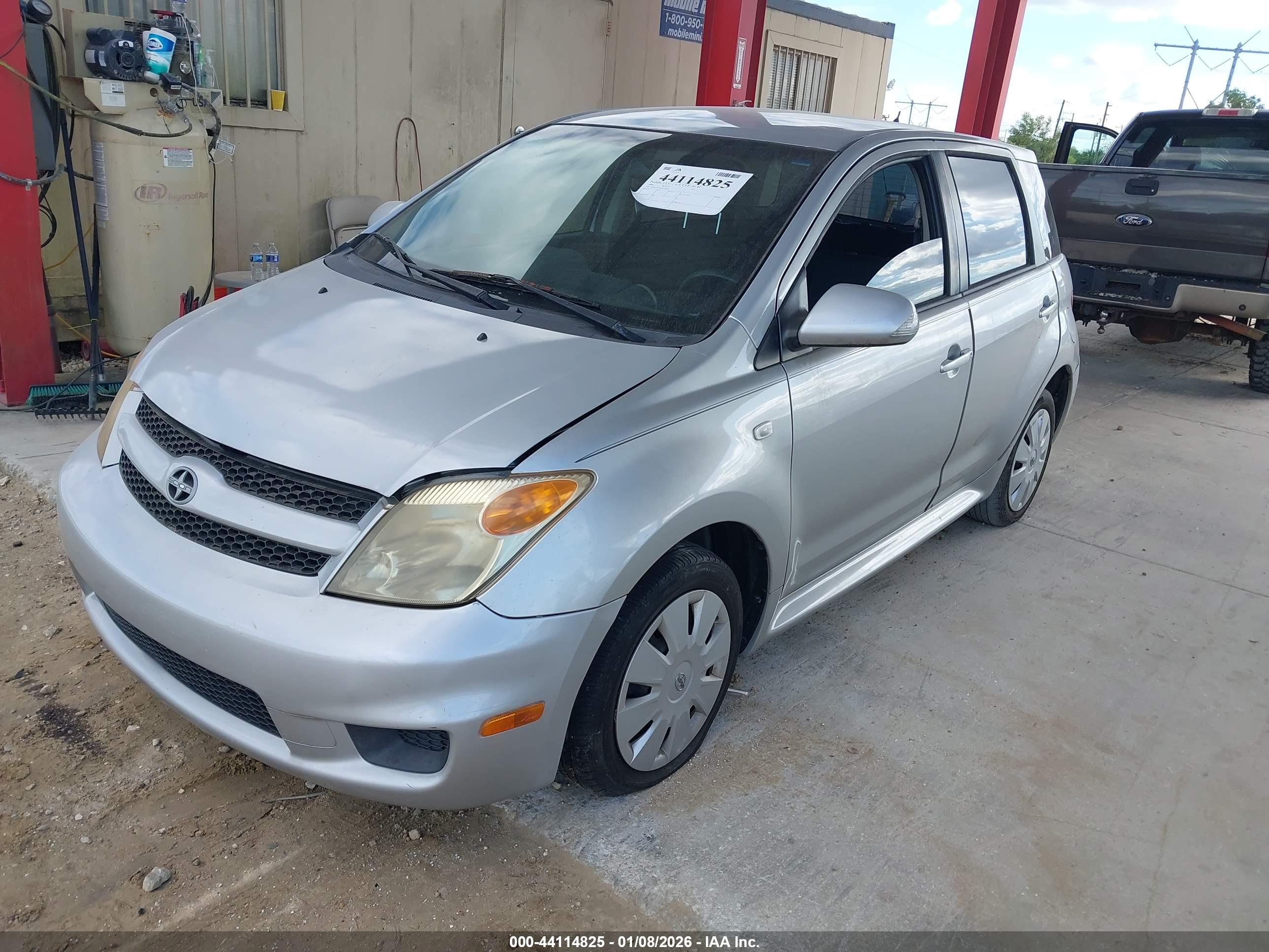 SCION XA image 2