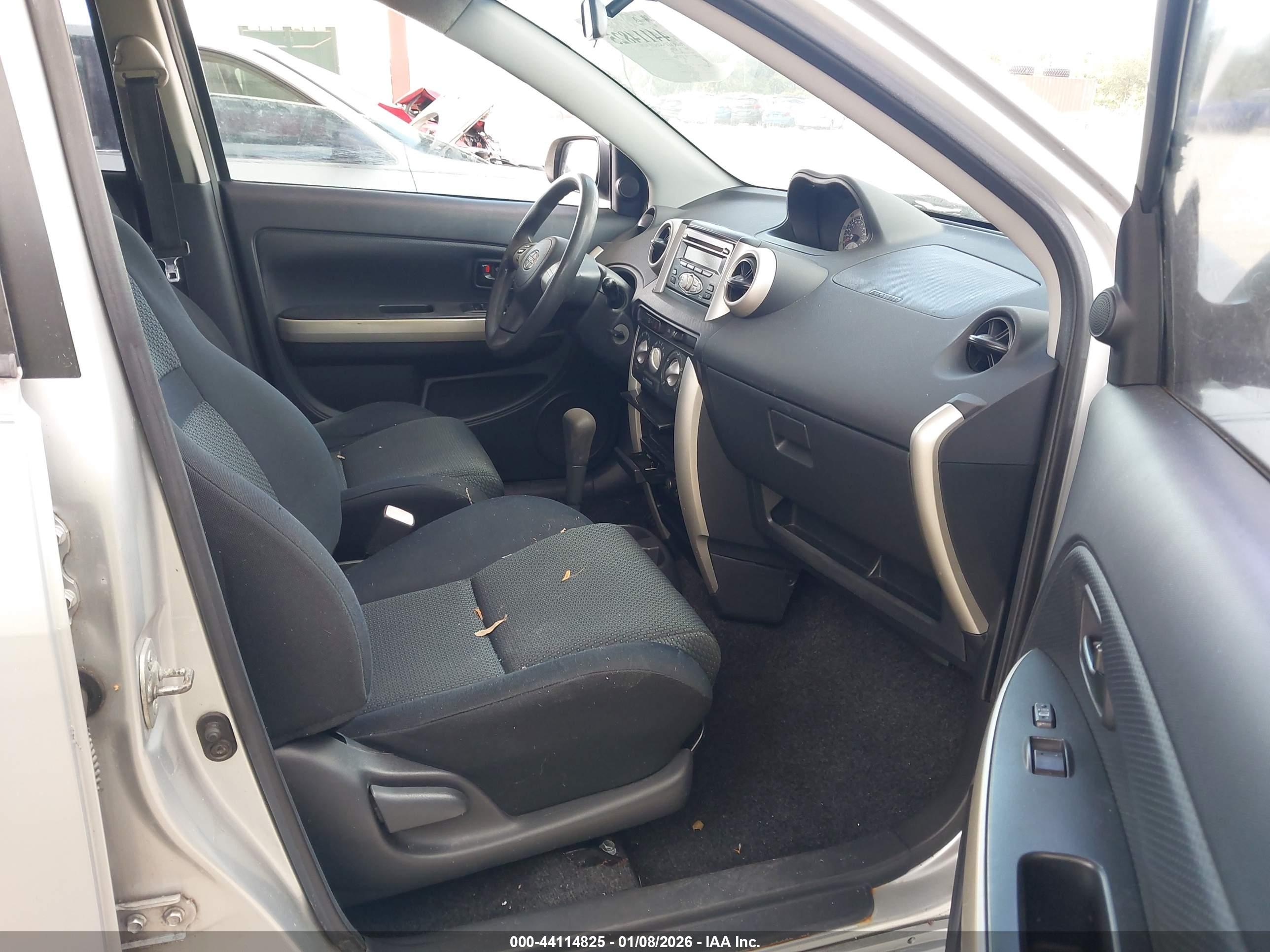 SCION XA image 5