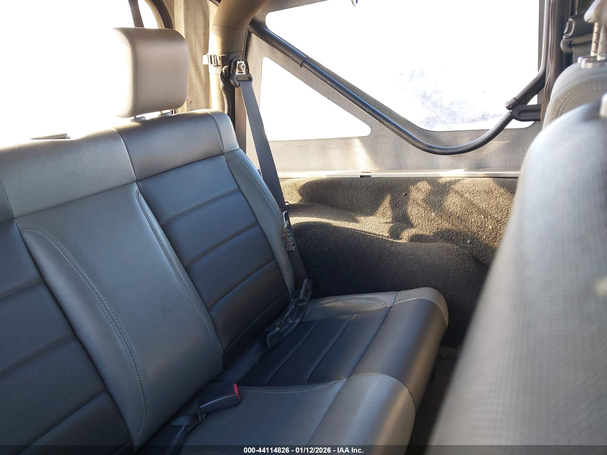 JEEP WRANGLER image 8
