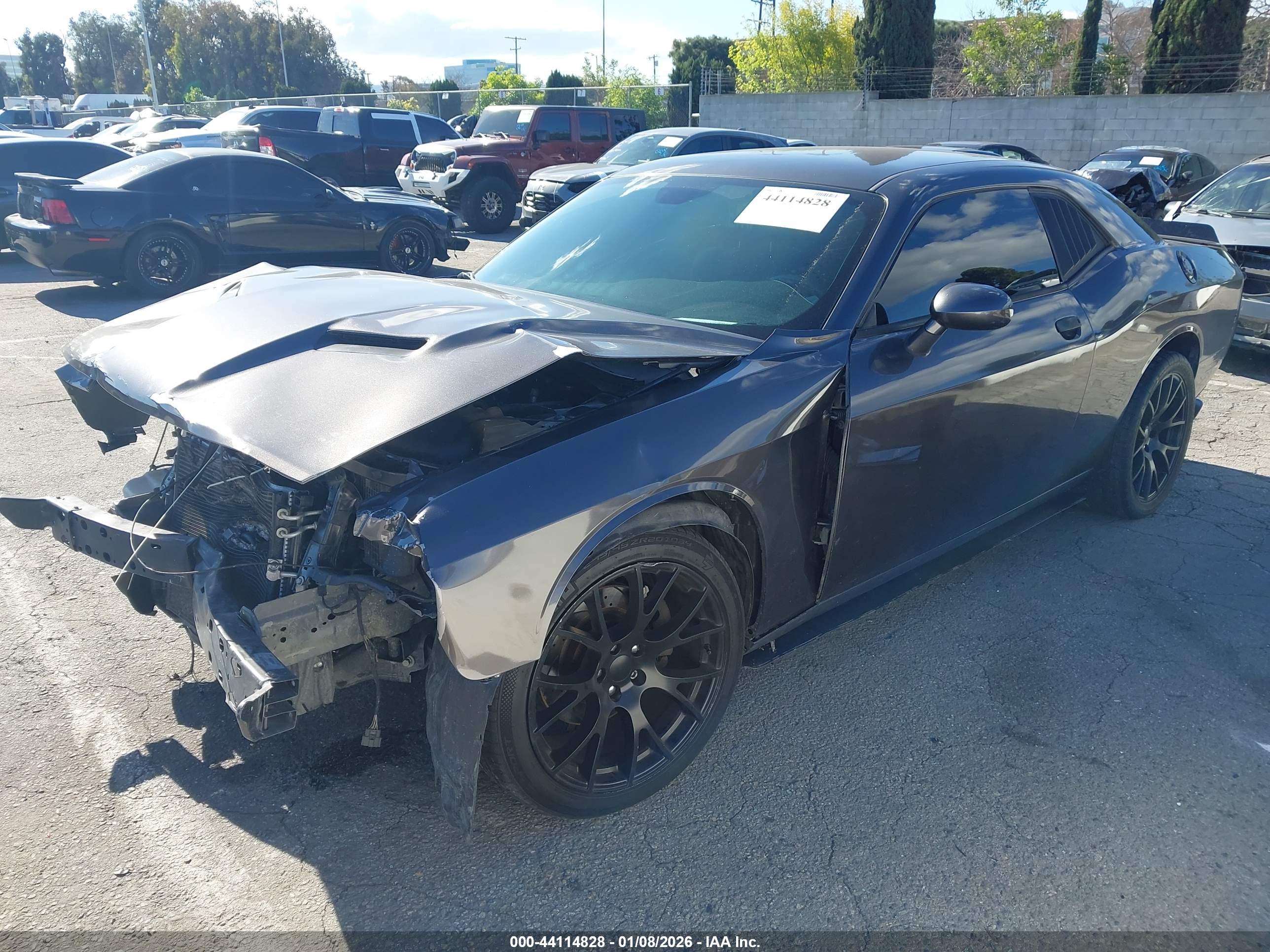 DODGE CHALLENGER image 2