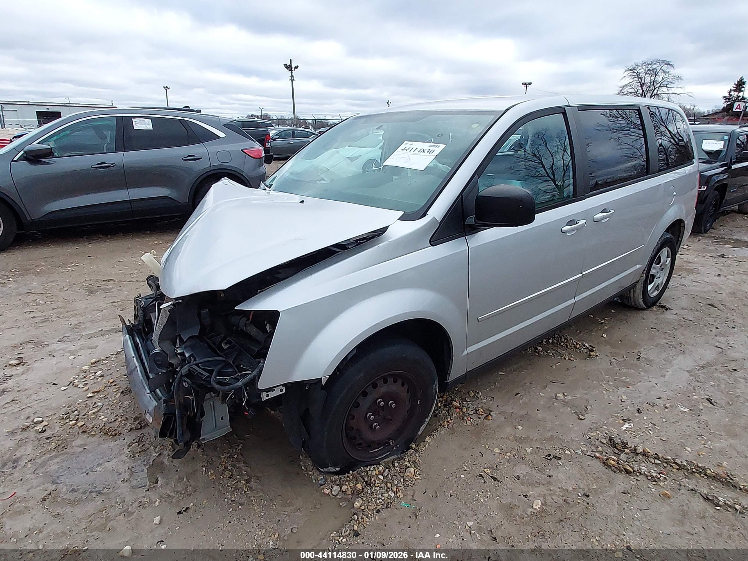 DODGE GRAND image 2