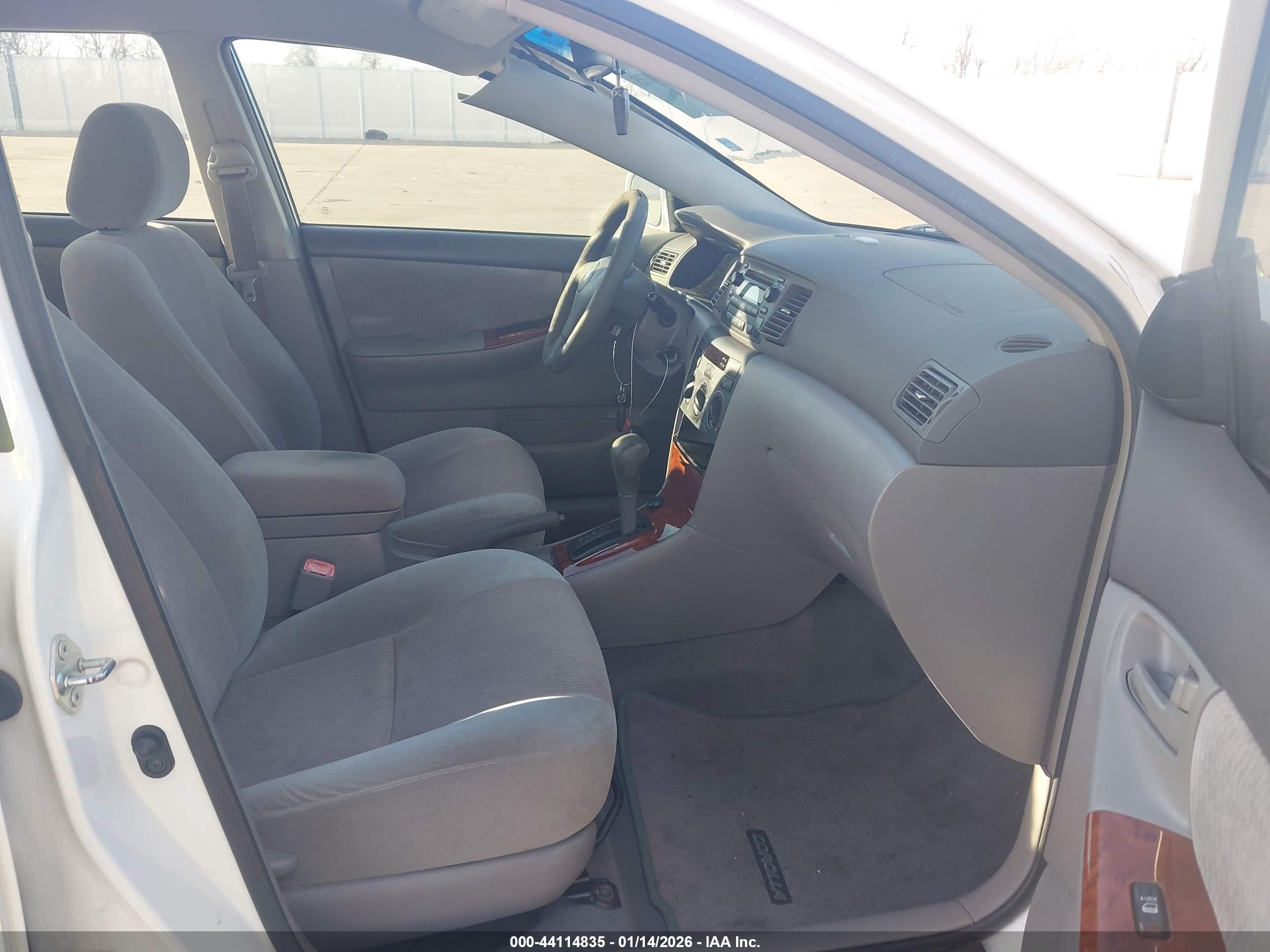 TOYOTA COROLLA image 5