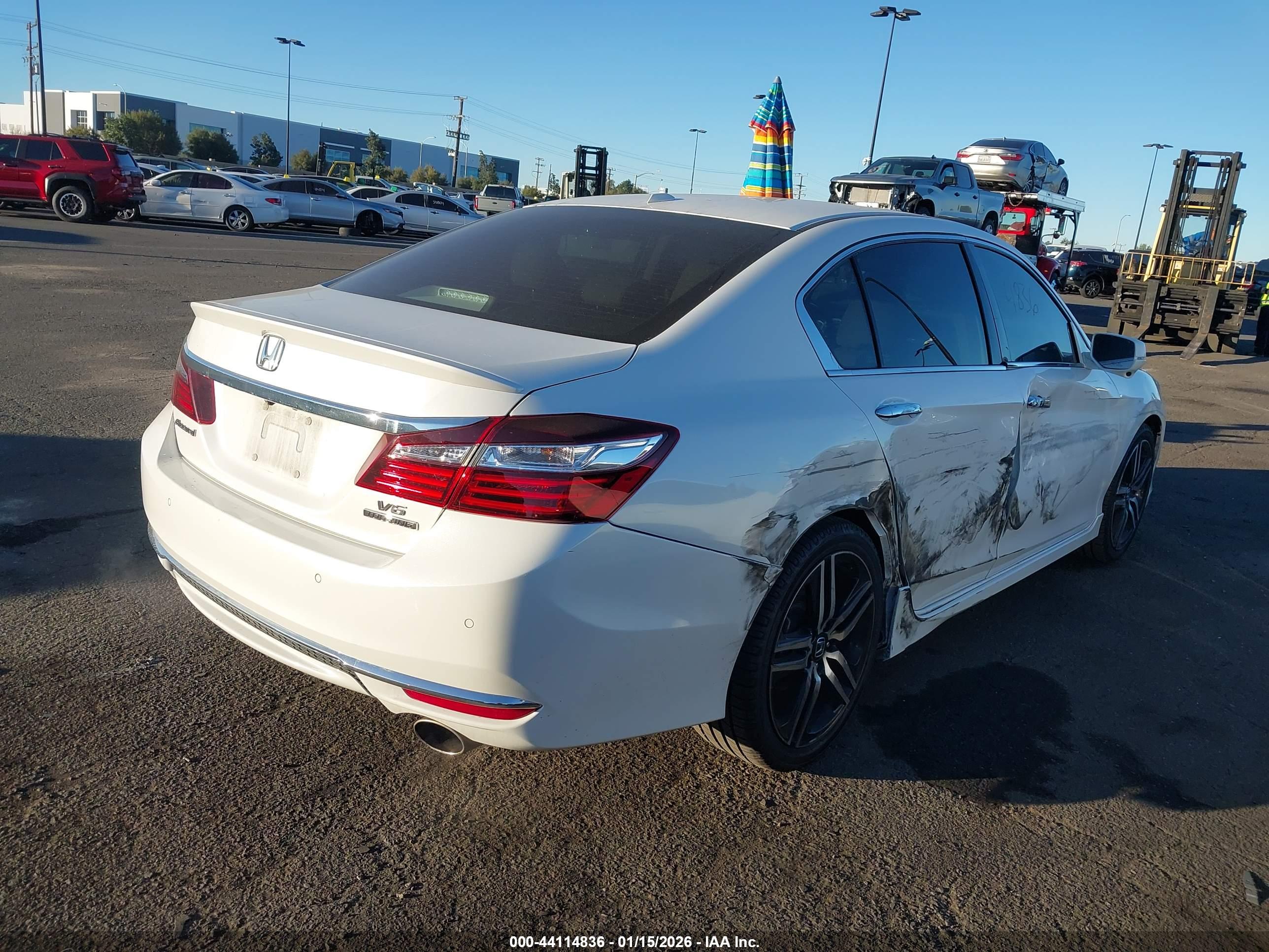 HONDA ACCORD image 4