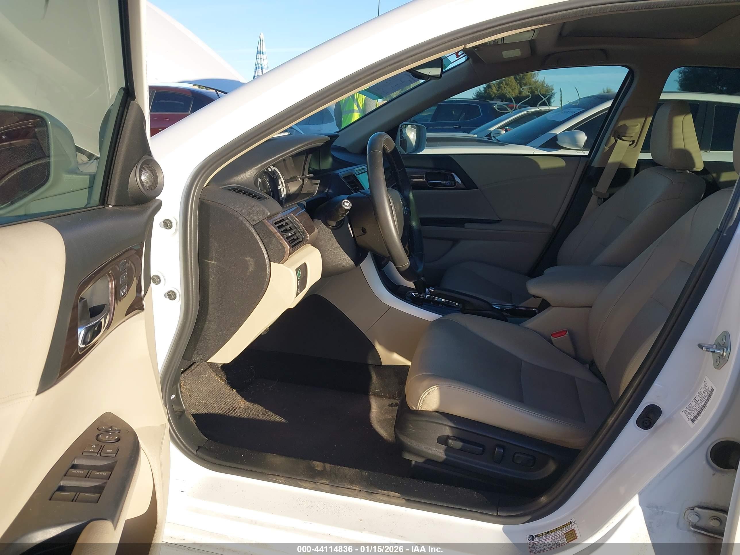 HONDA ACCORD image 5