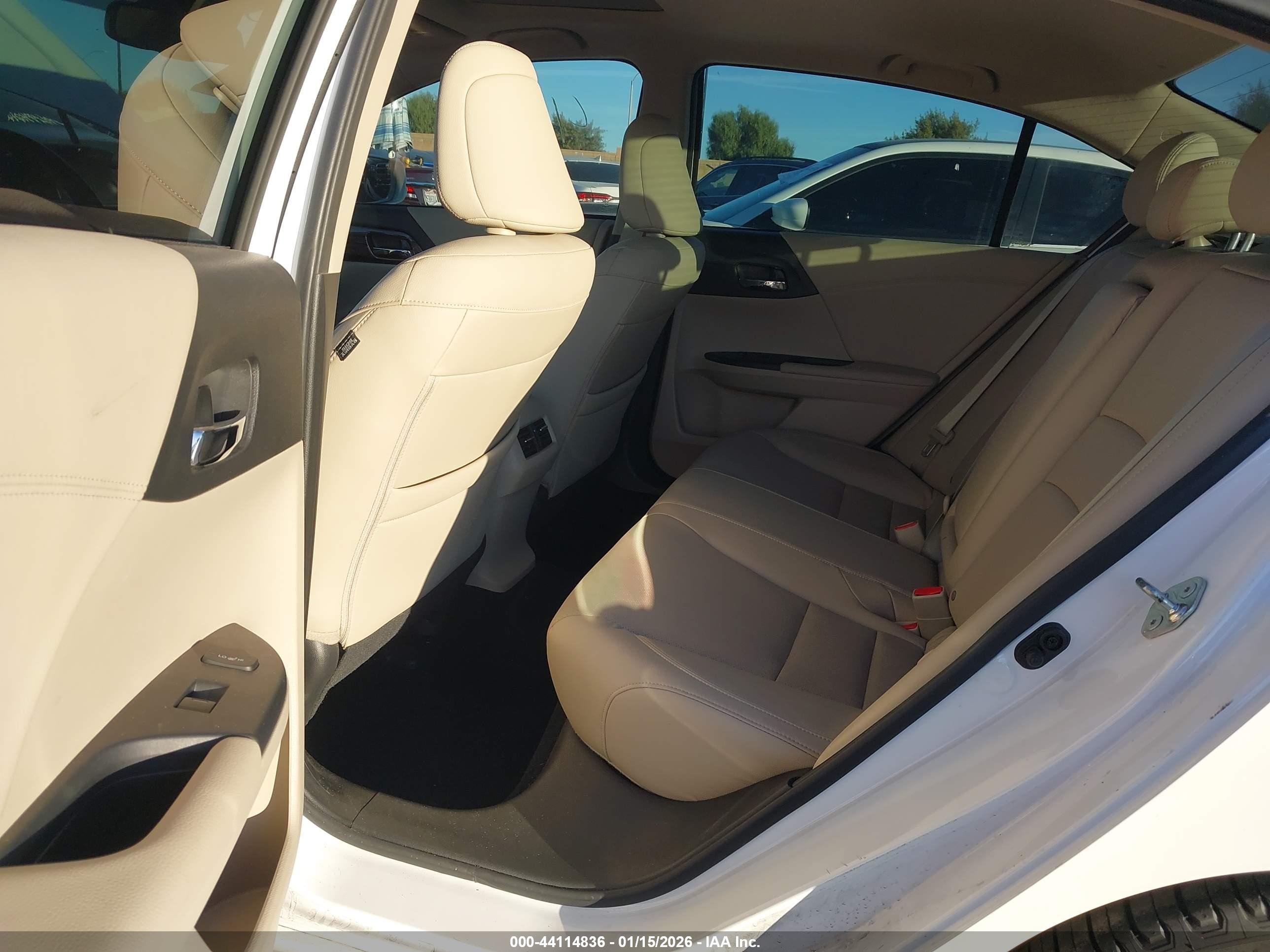 HONDA ACCORD image 8