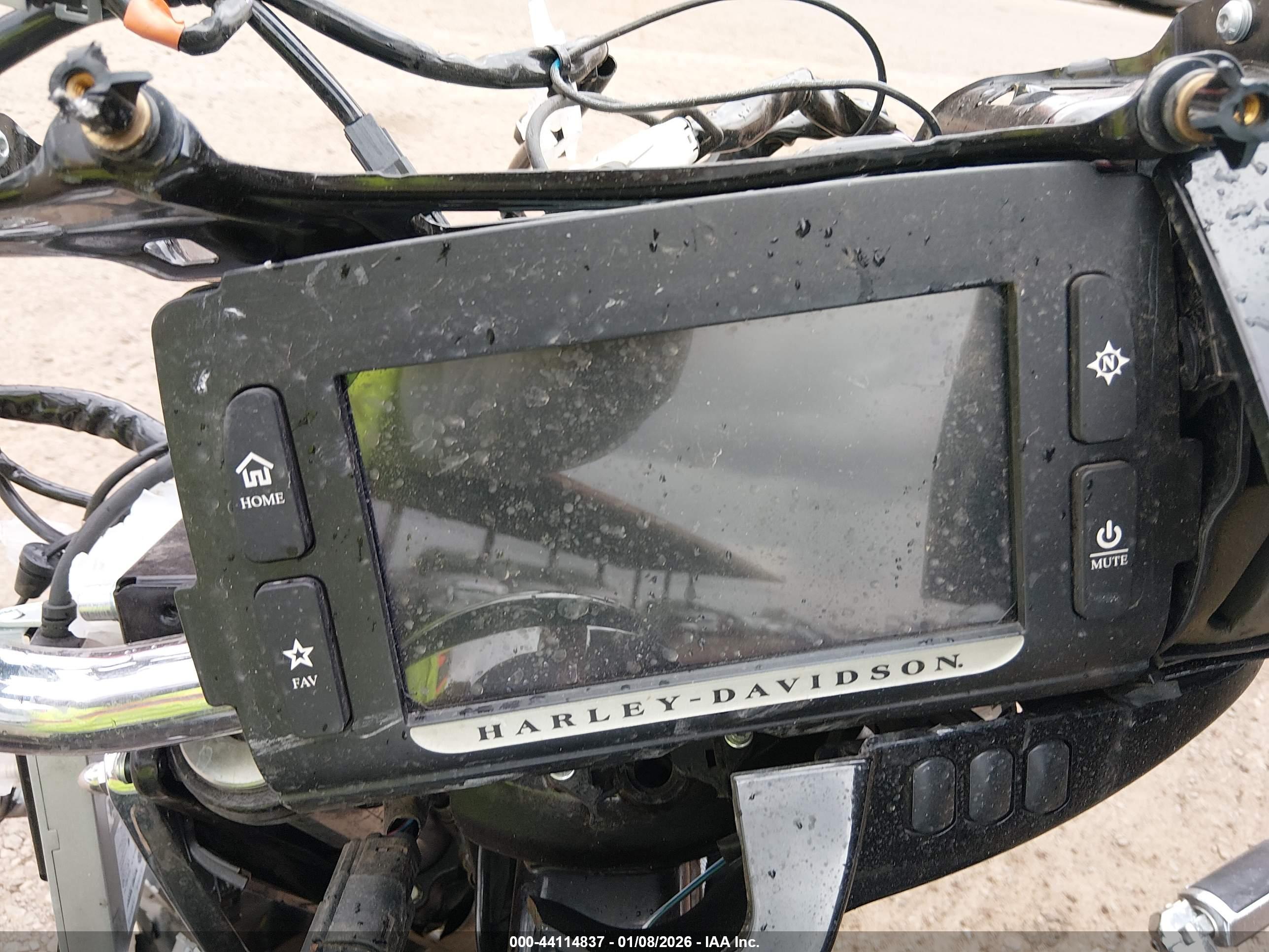 HARLEY-DAVIDSON FLHTK image 7
