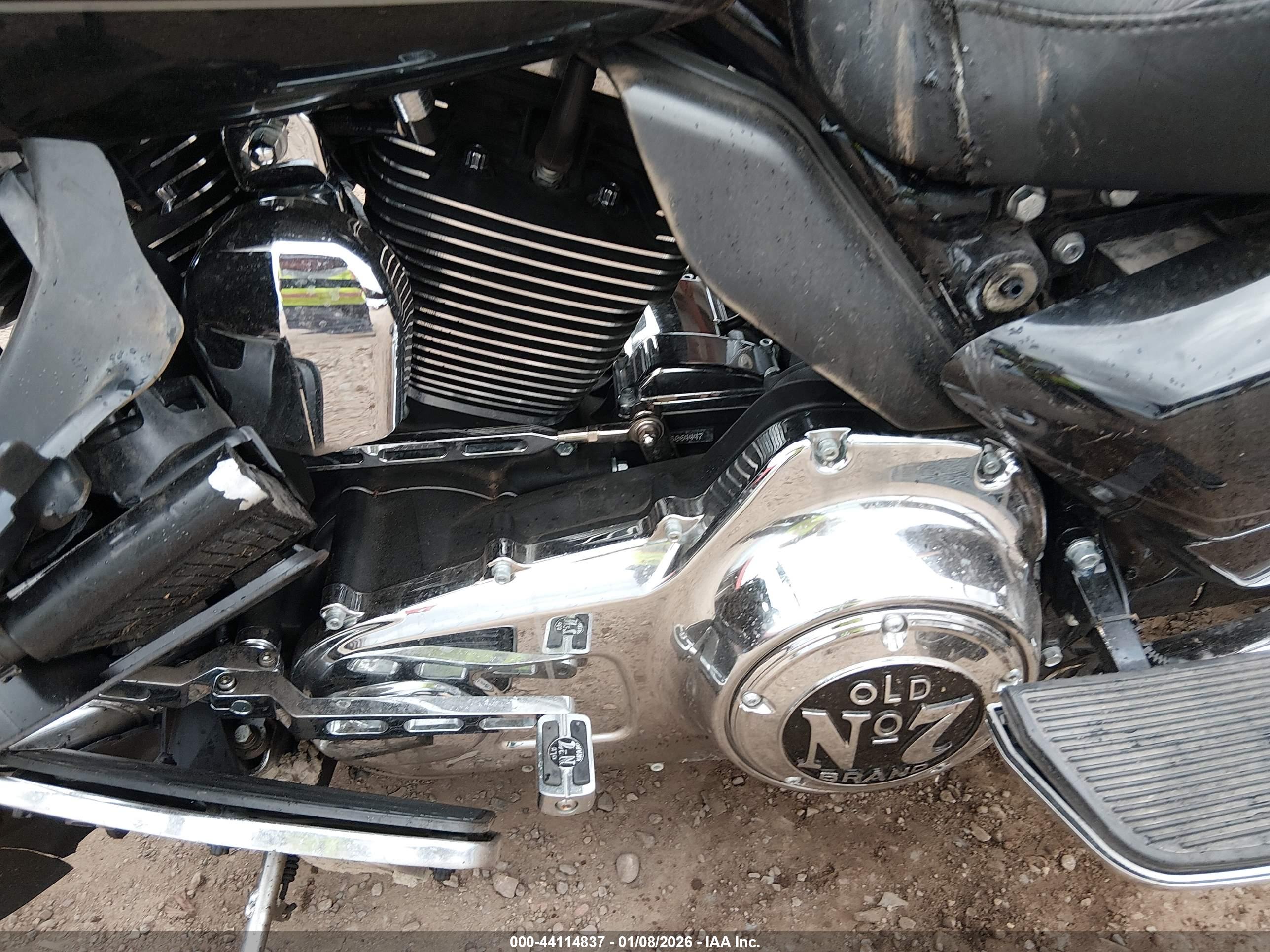 HARLEY-DAVIDSON FLHTK image 9