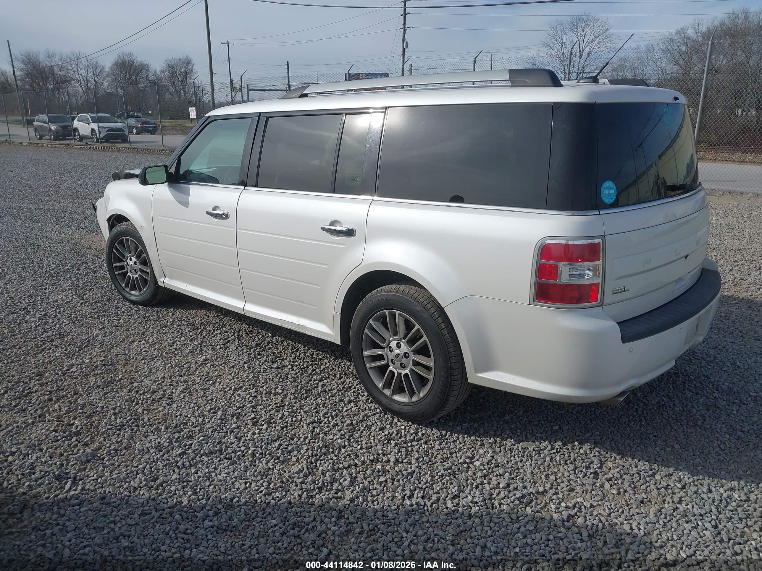 FORD FLEX image 3