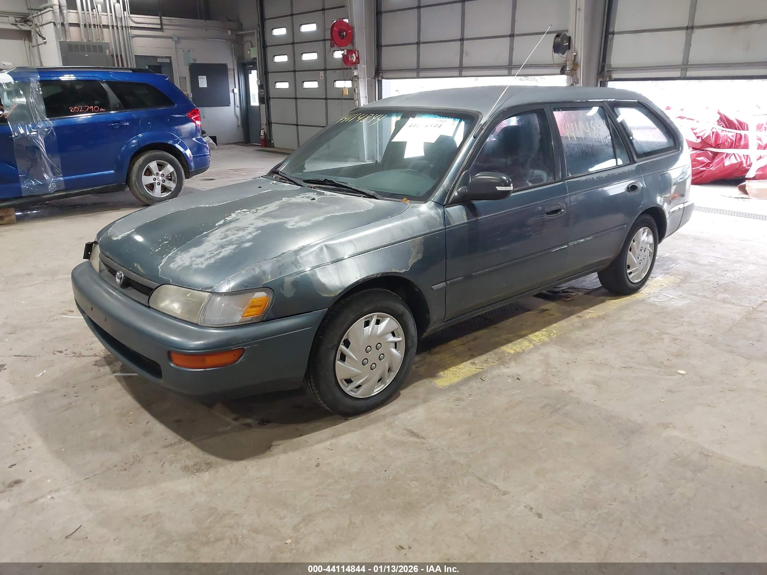 TOYOTA COROLLA image 2