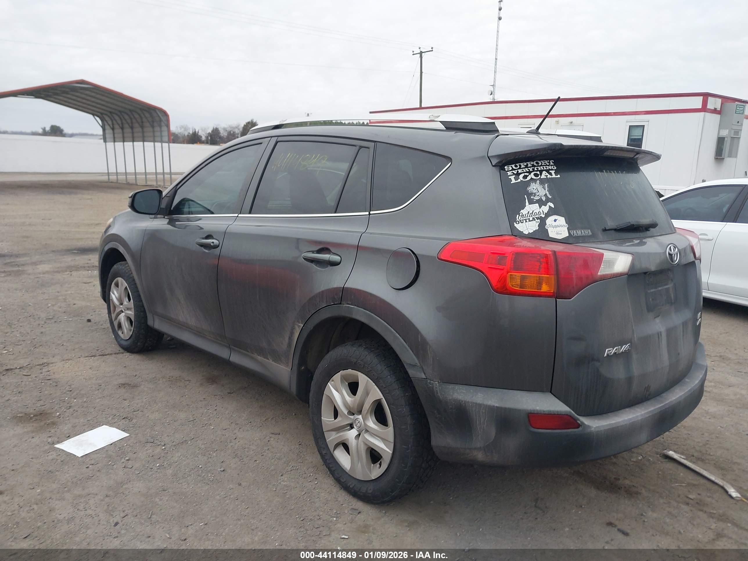 TOYOTA RAV4 image 3