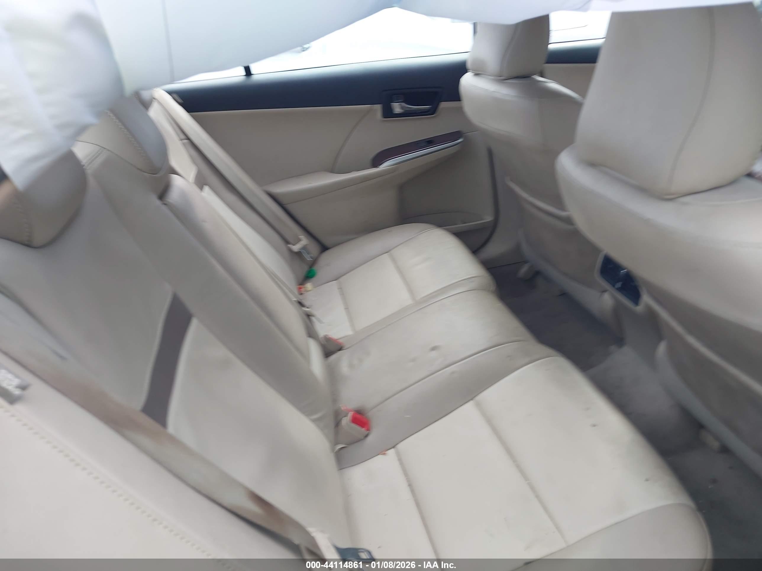 TOYOTA CAMRY image 8