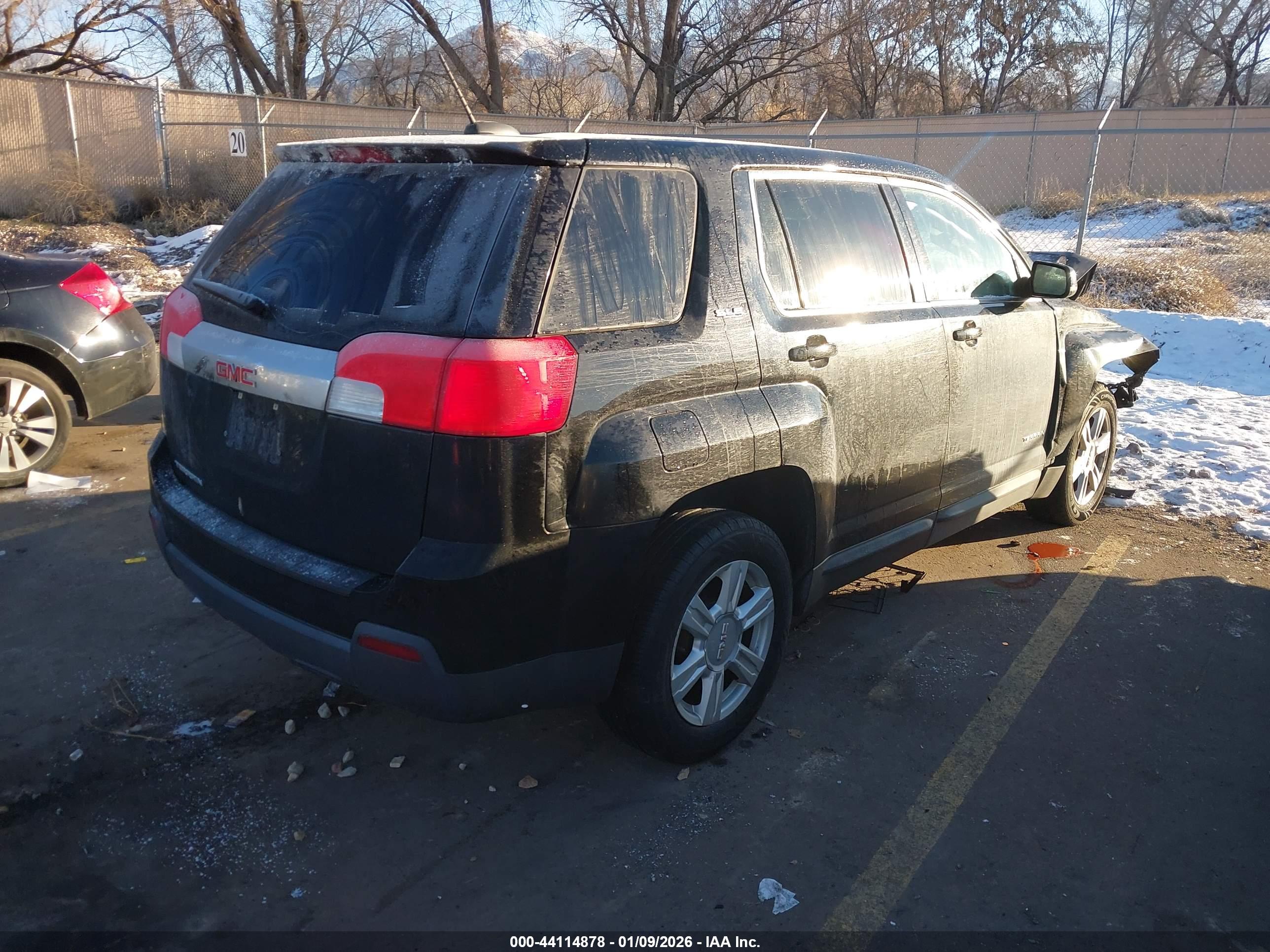 GMC TERRAIN image 4
