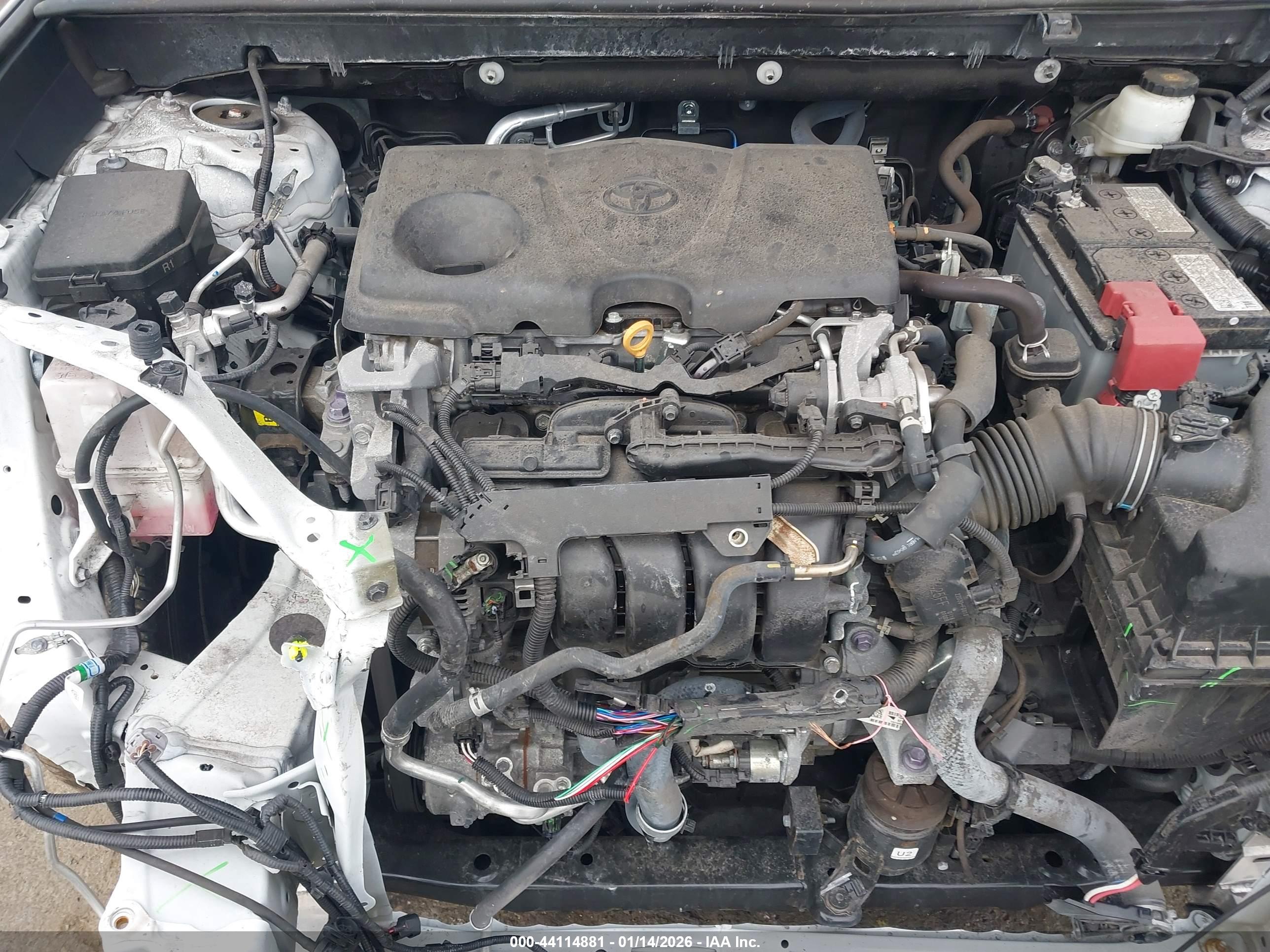 TOYOTA RAV4 image 10