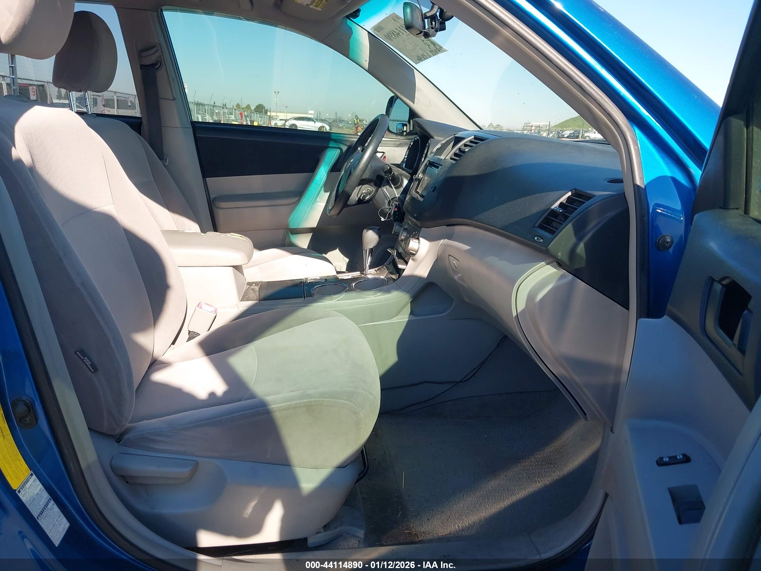 TOYOTA HIGHLANDER image 5