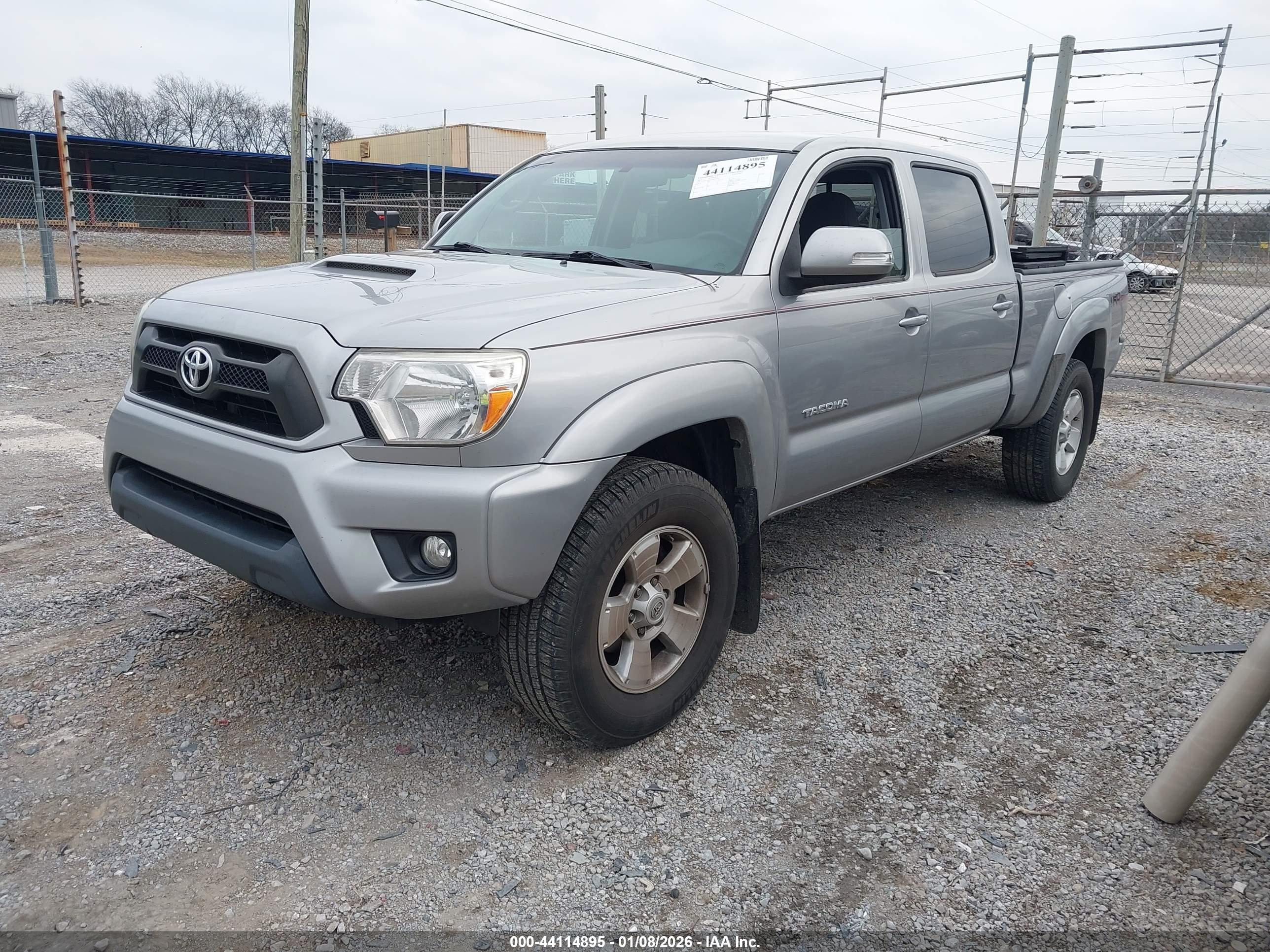 TOYOTA TACOMA image 2