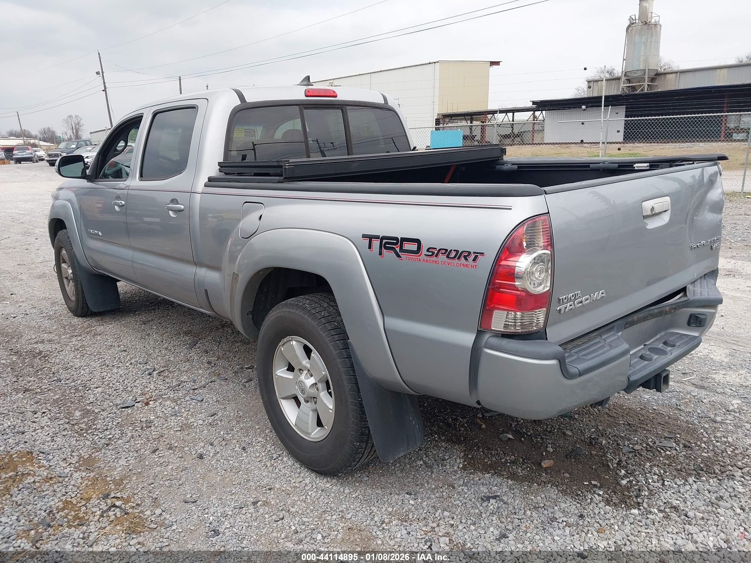 TOYOTA TACOMA image 3