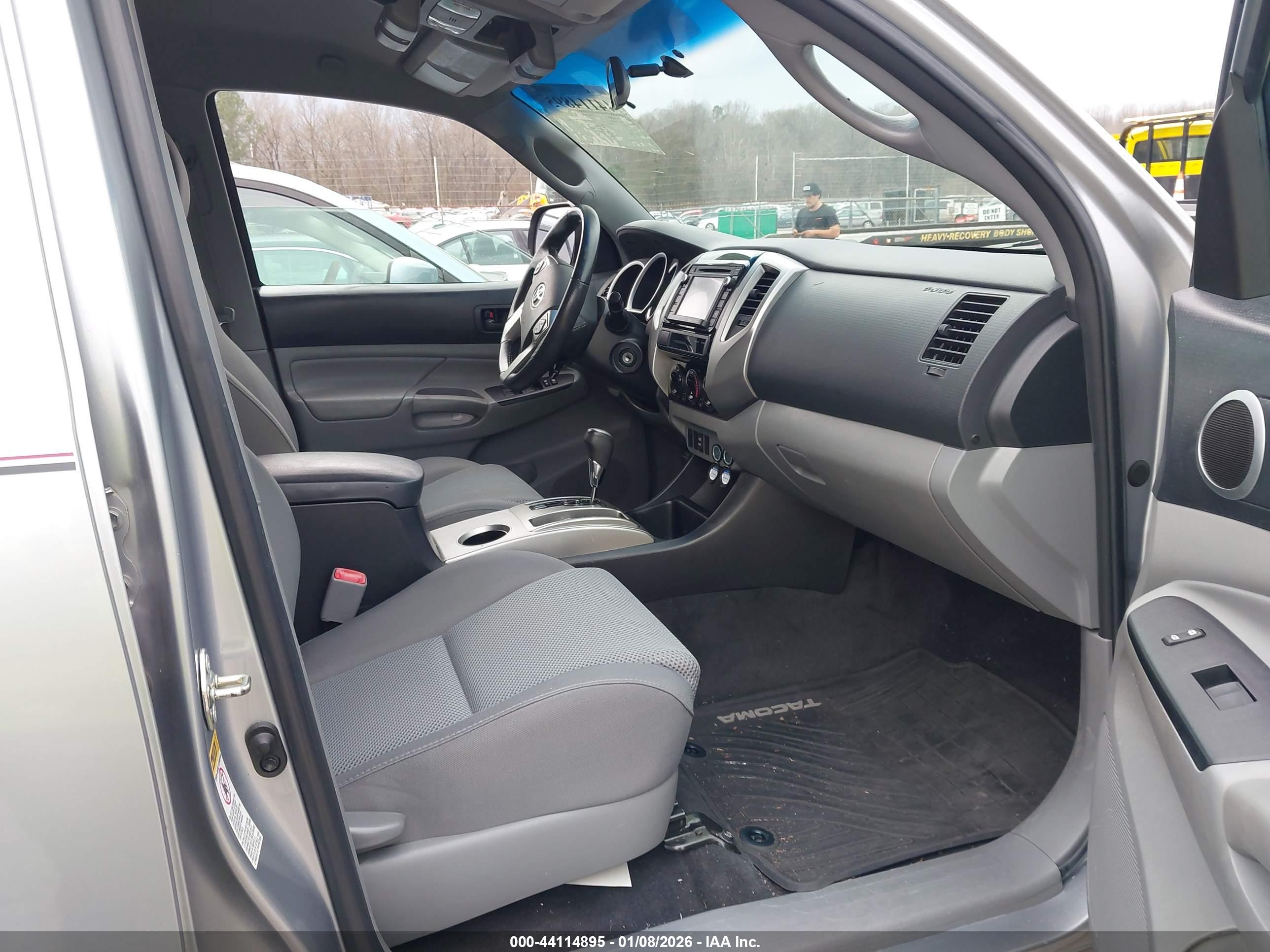 TOYOTA TACOMA image 5