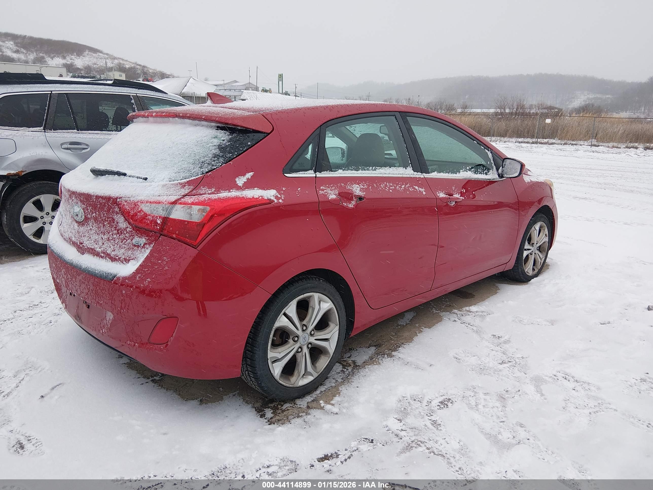 HYUNDAI ELANTRA image 4