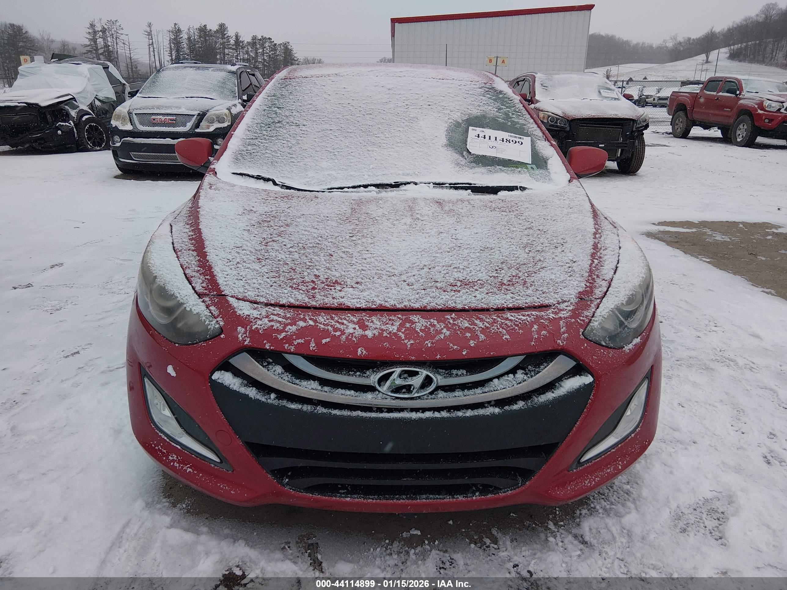 HYUNDAI ELANTRA image 6