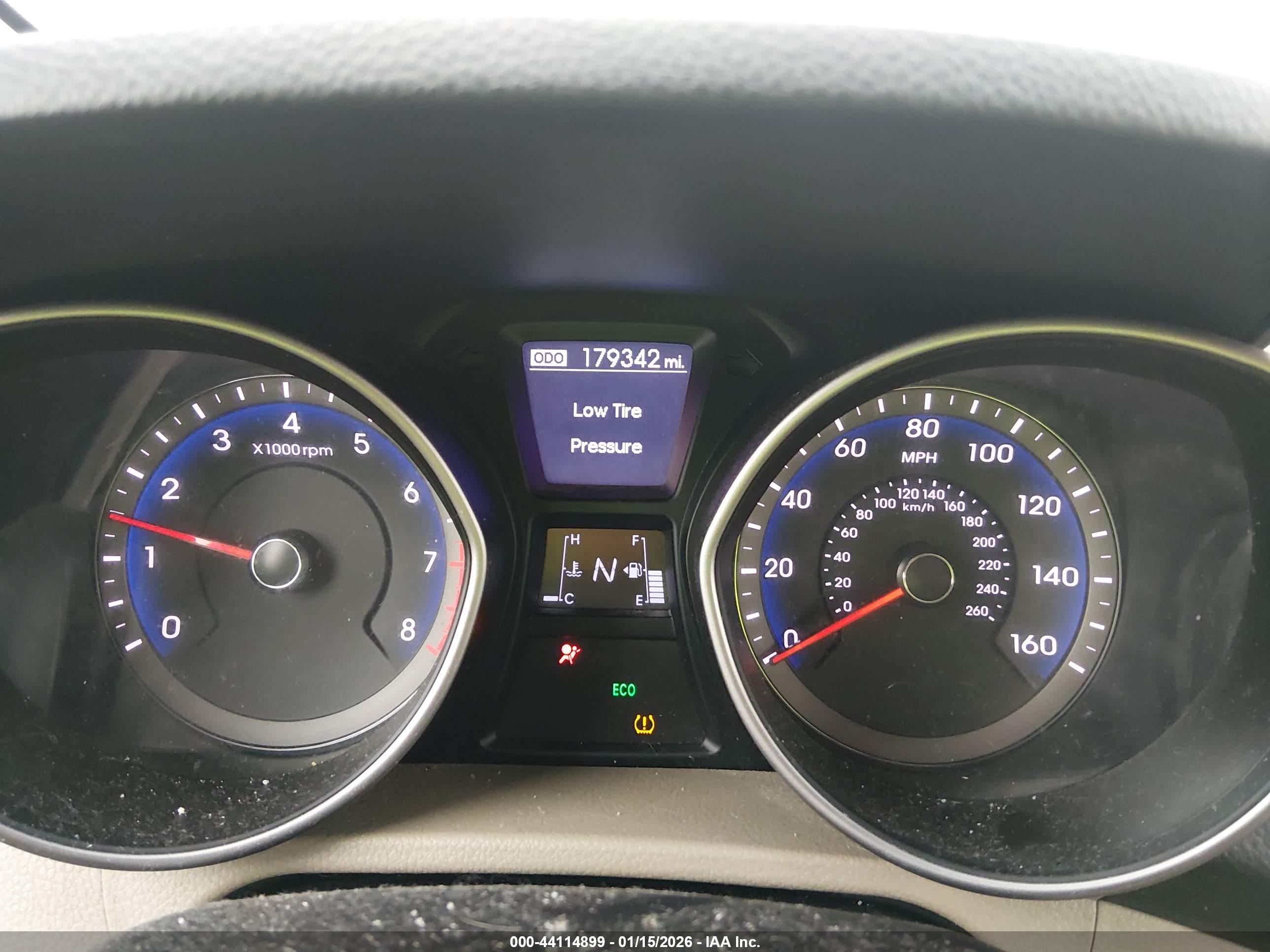HYUNDAI ELANTRA image 7