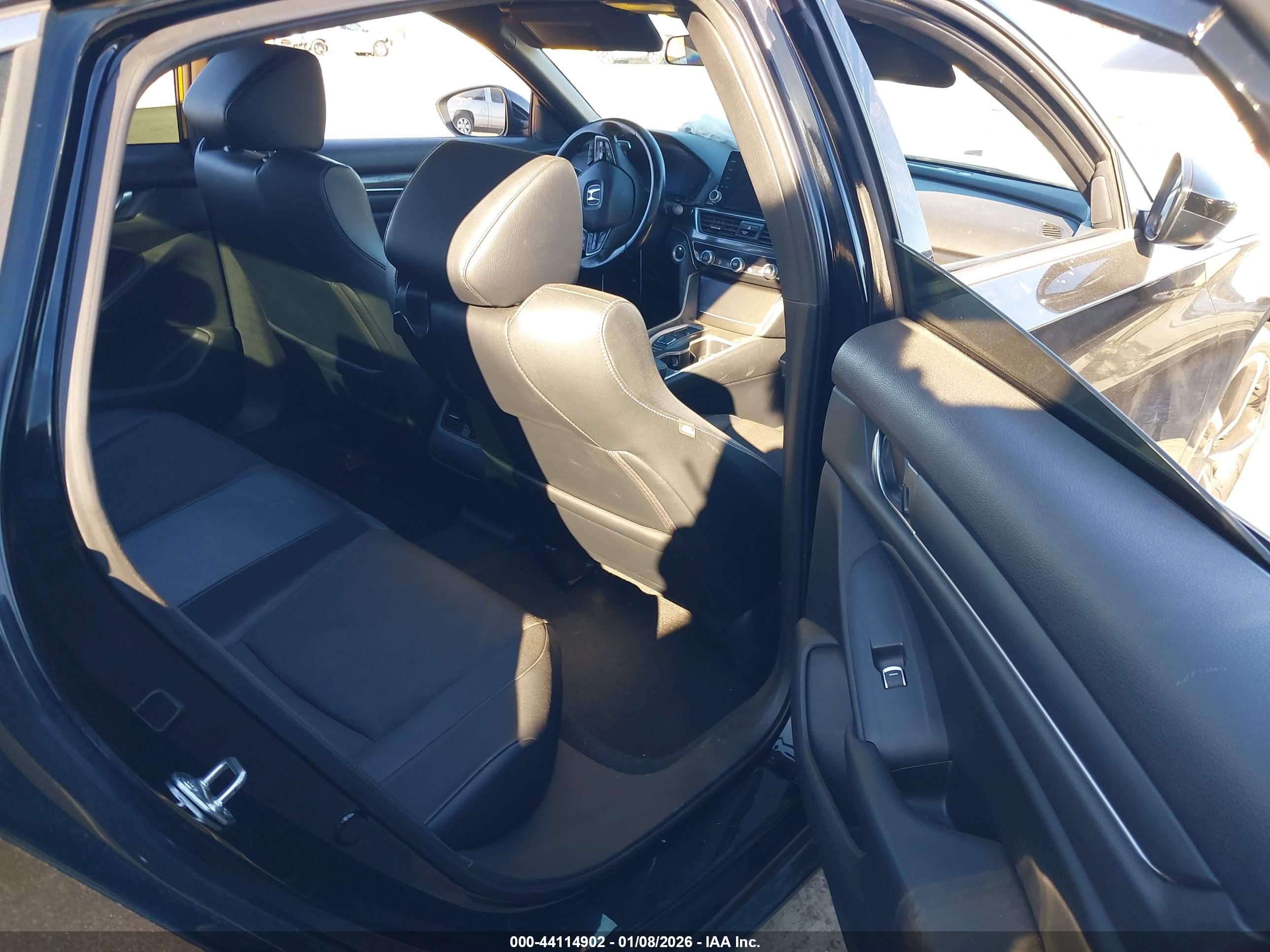 HONDA ACCORD image 8