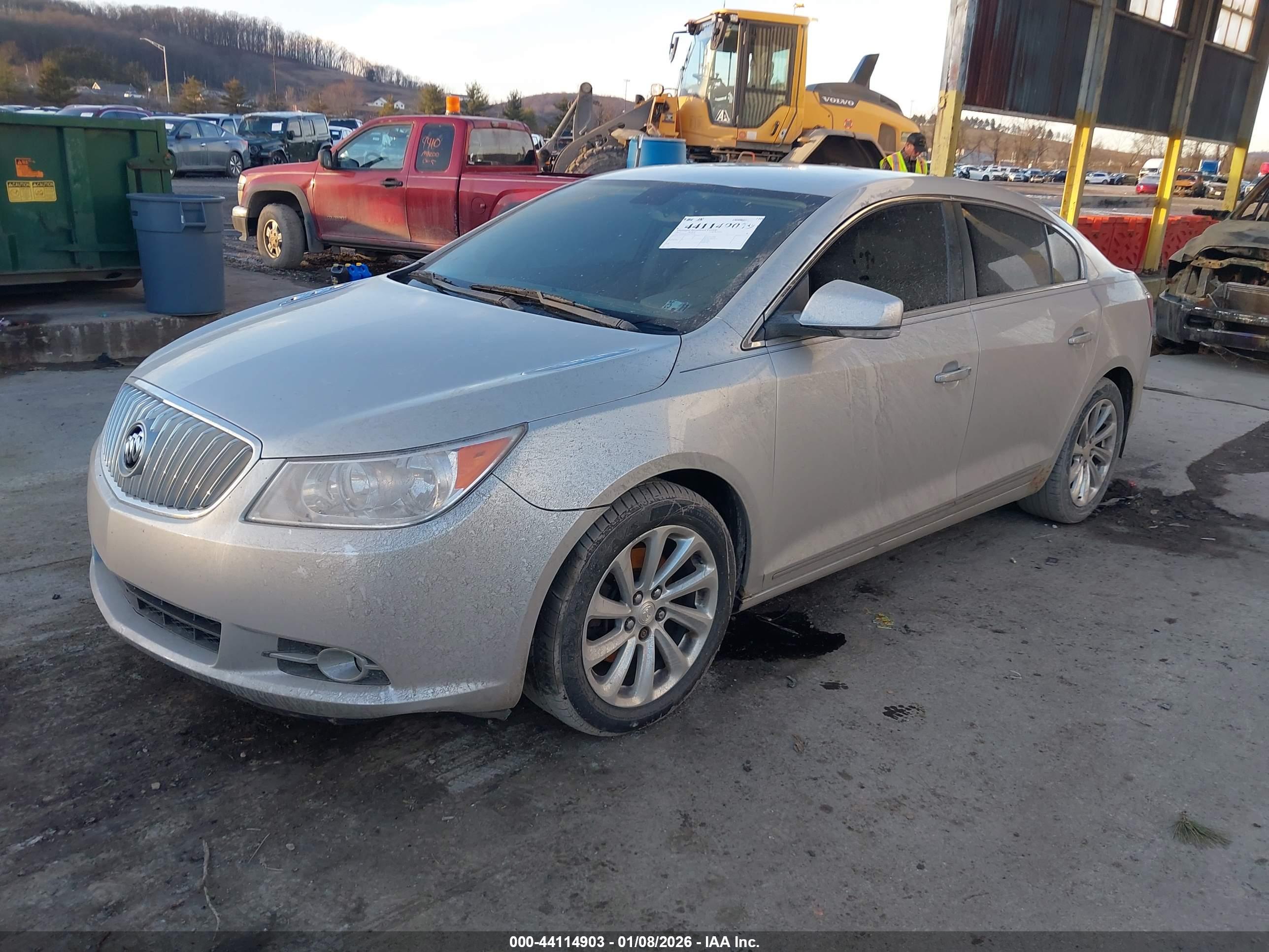 BUICK LACROSSE image 2