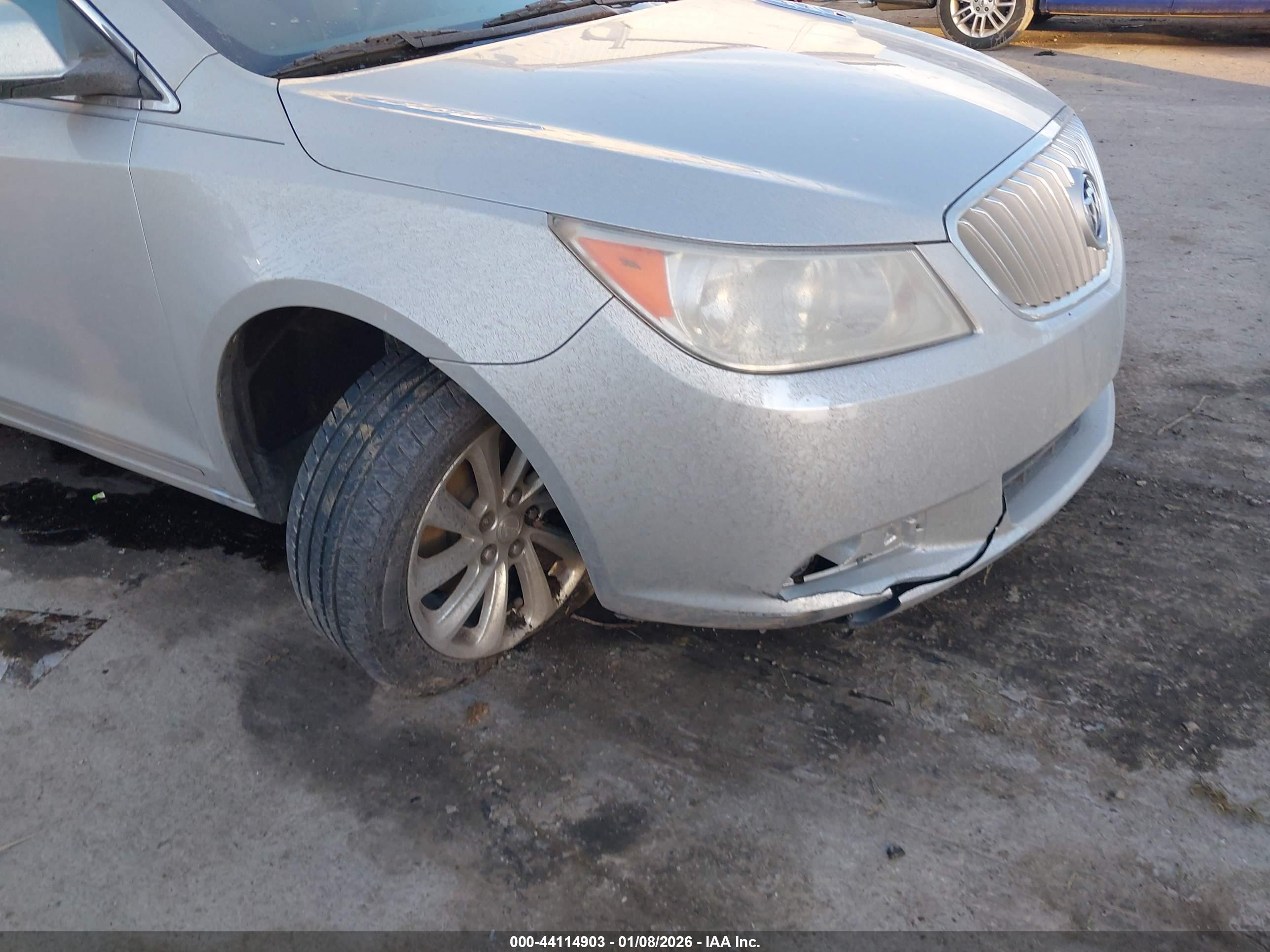 BUICK LACROSSE image 6