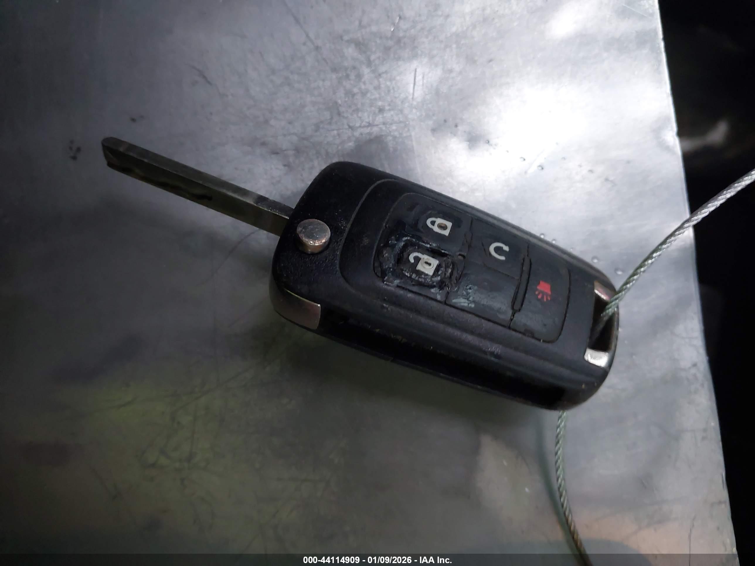CHEVROLET EQUINOX image 11