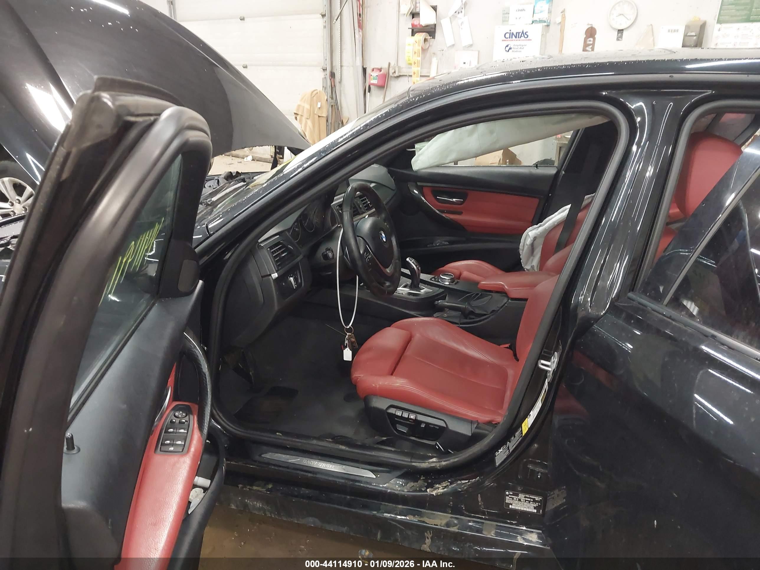 BMW 328I image 5