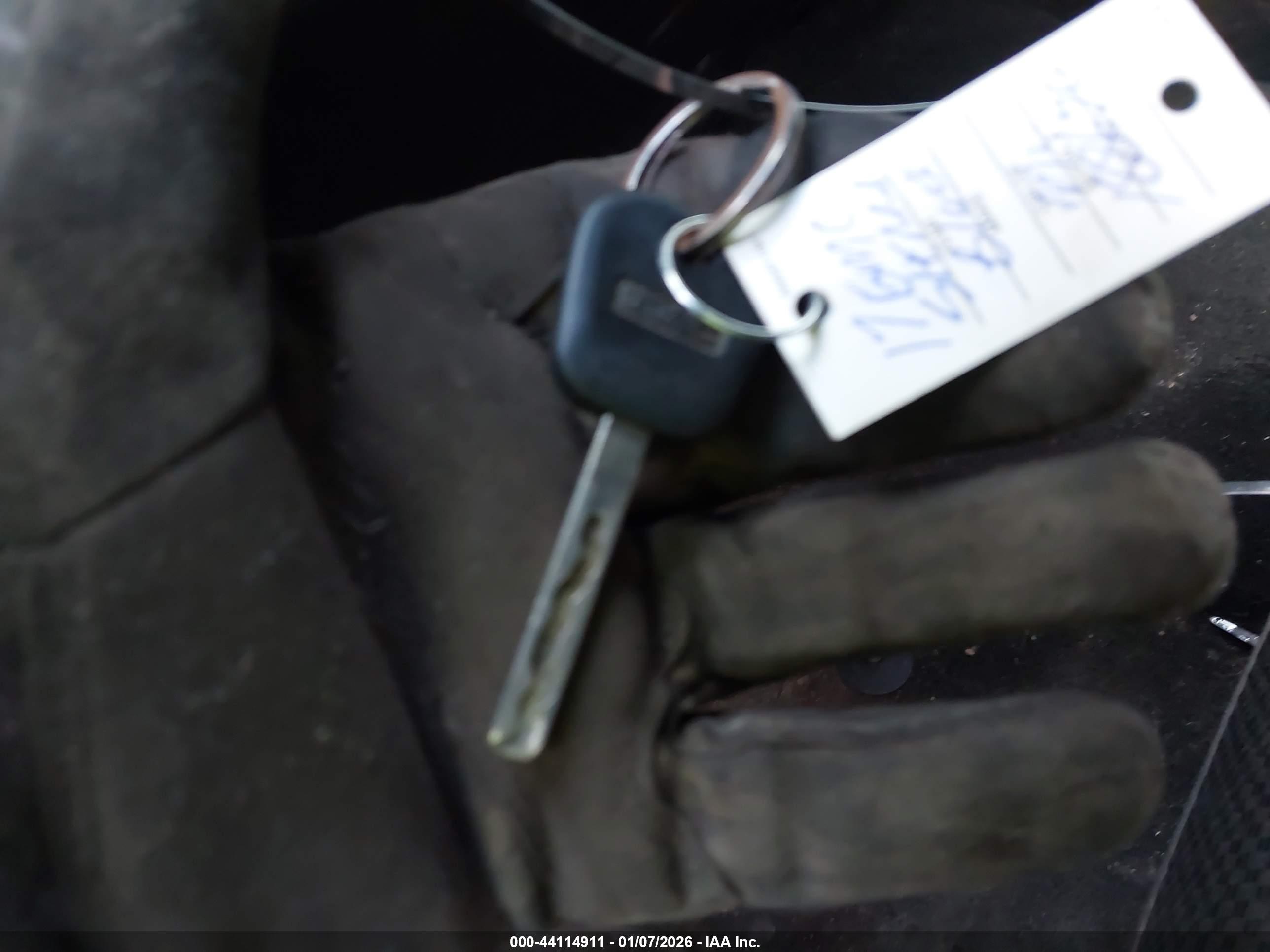 GMC SIERRA image 11