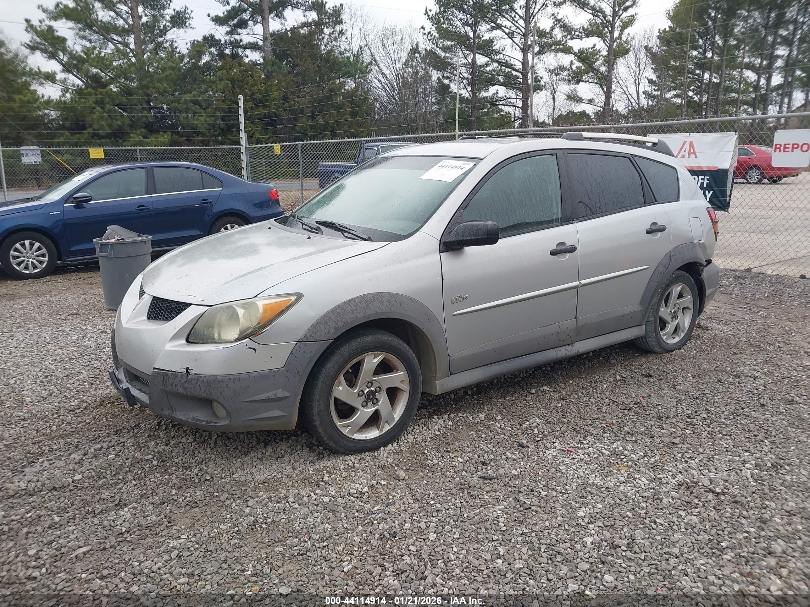 PONTIAC VIBE image 2