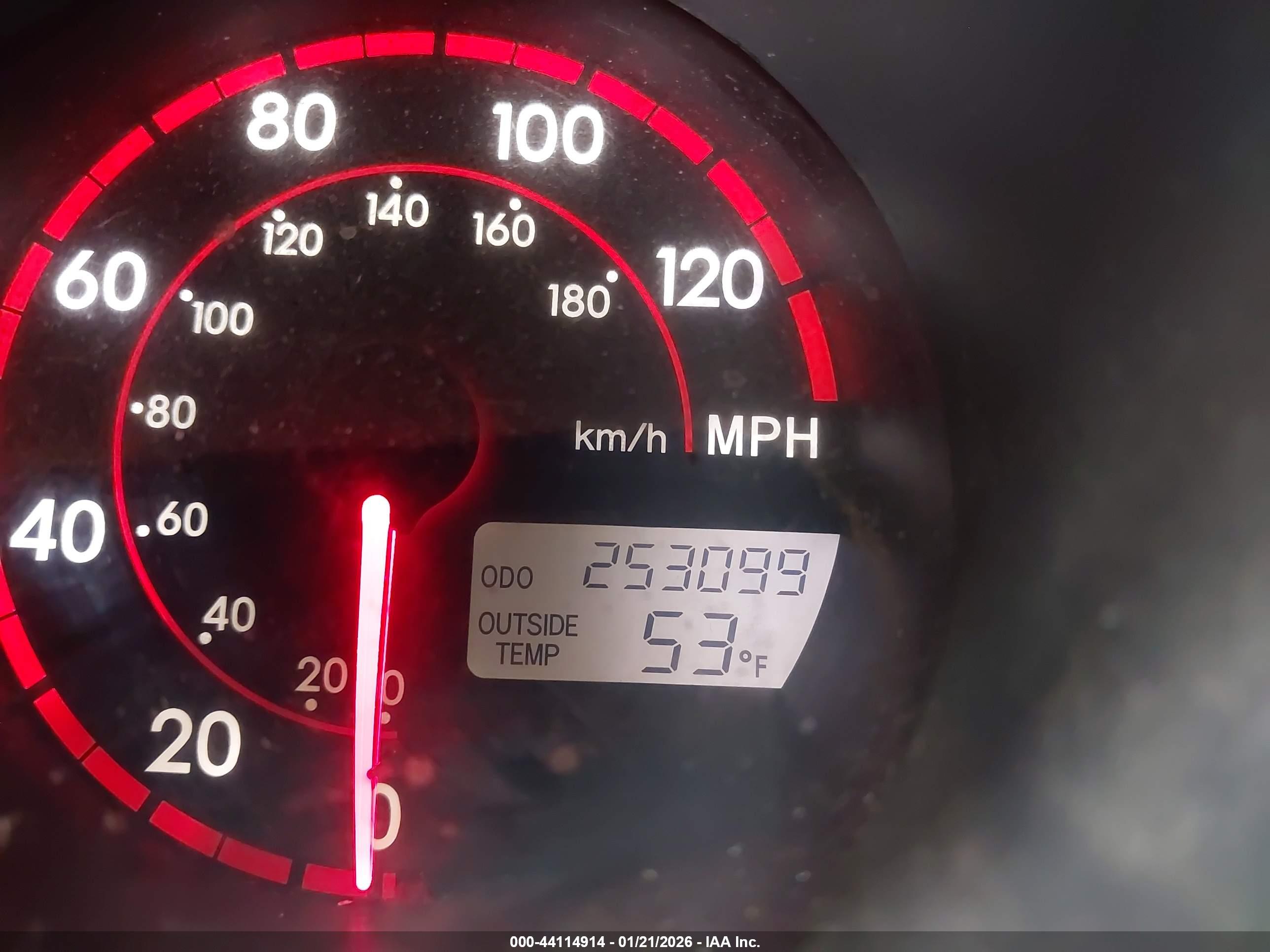 PONTIAC VIBE image 7