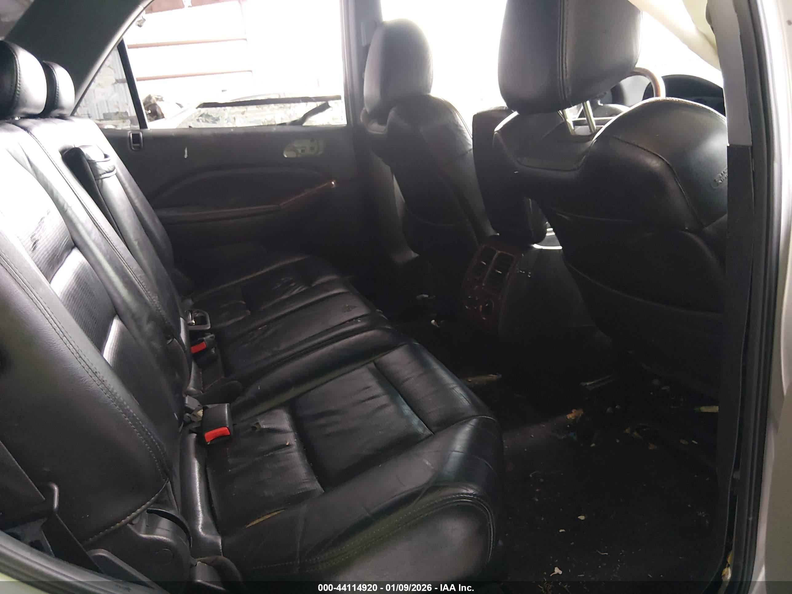 ACURA MDX image 8