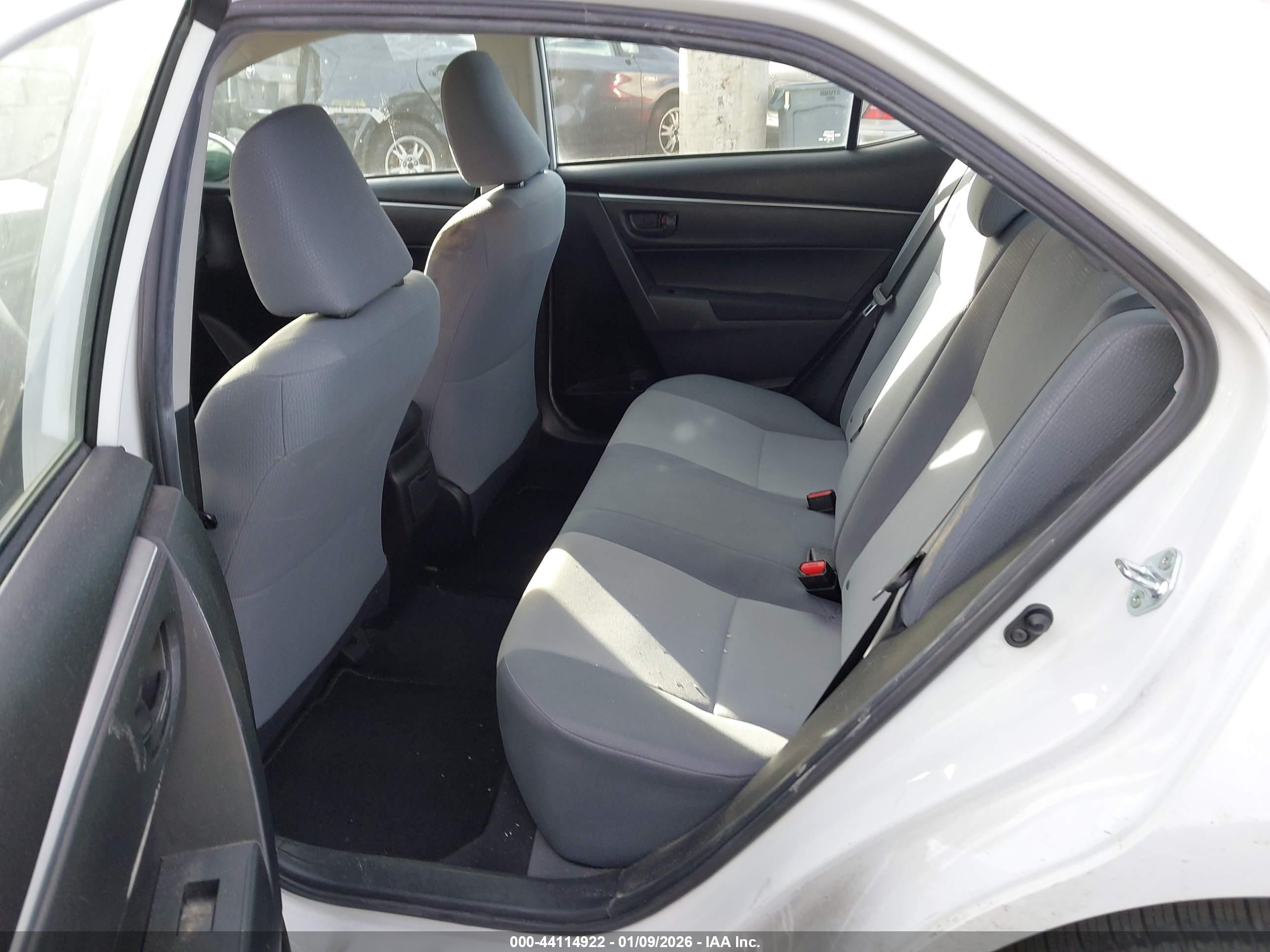 TOYOTA COROLLA image 8