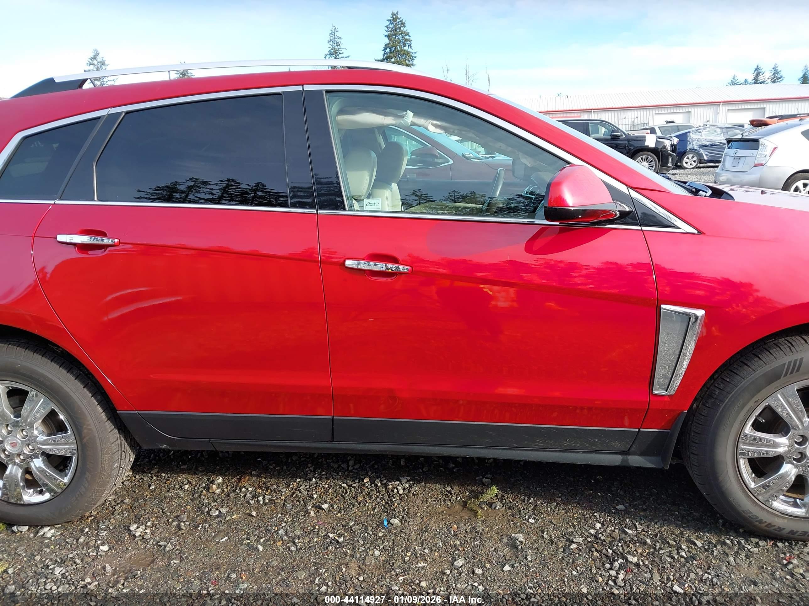 CADILLAC SRX image 6