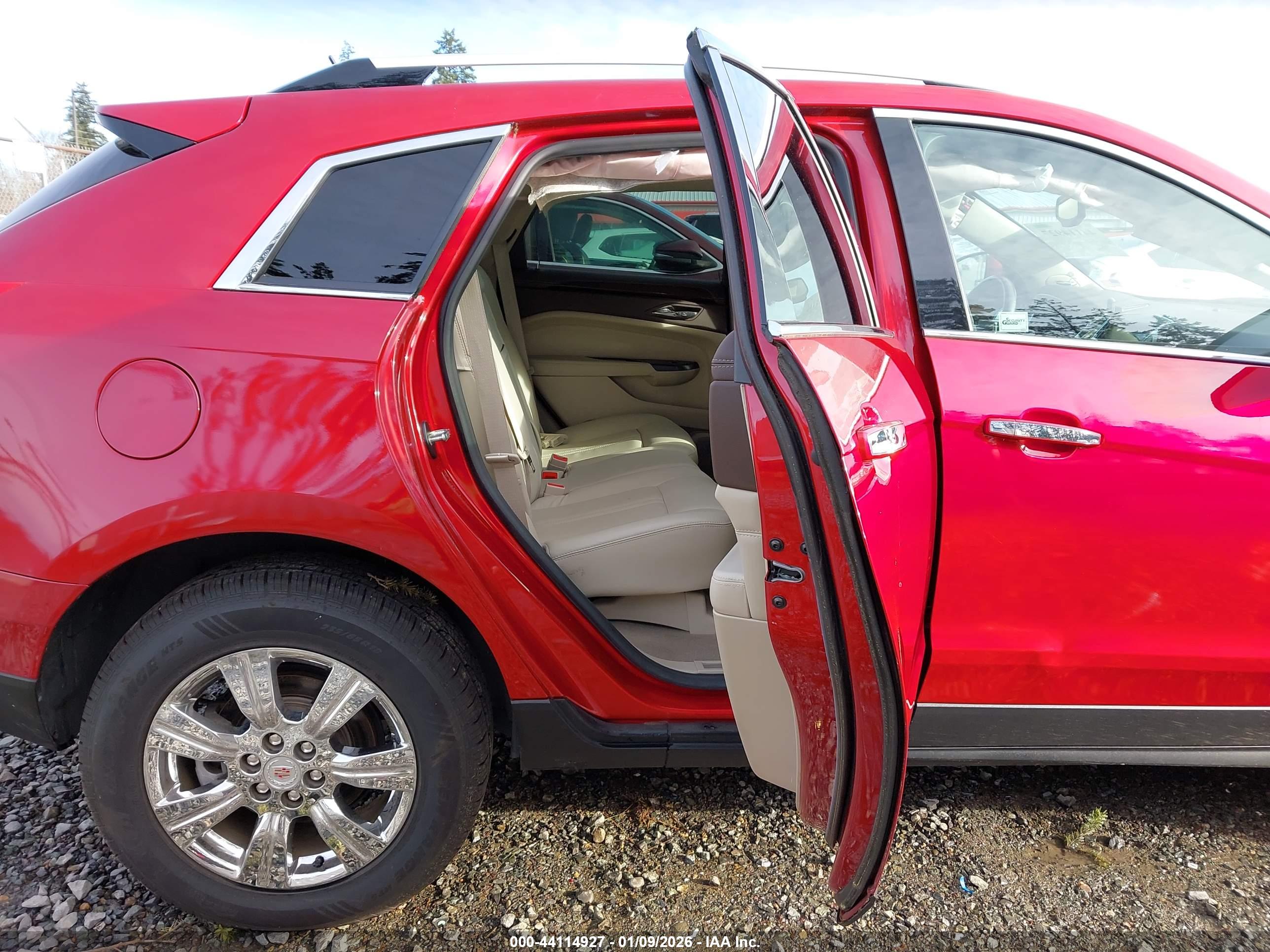 CADILLAC SRX image 8