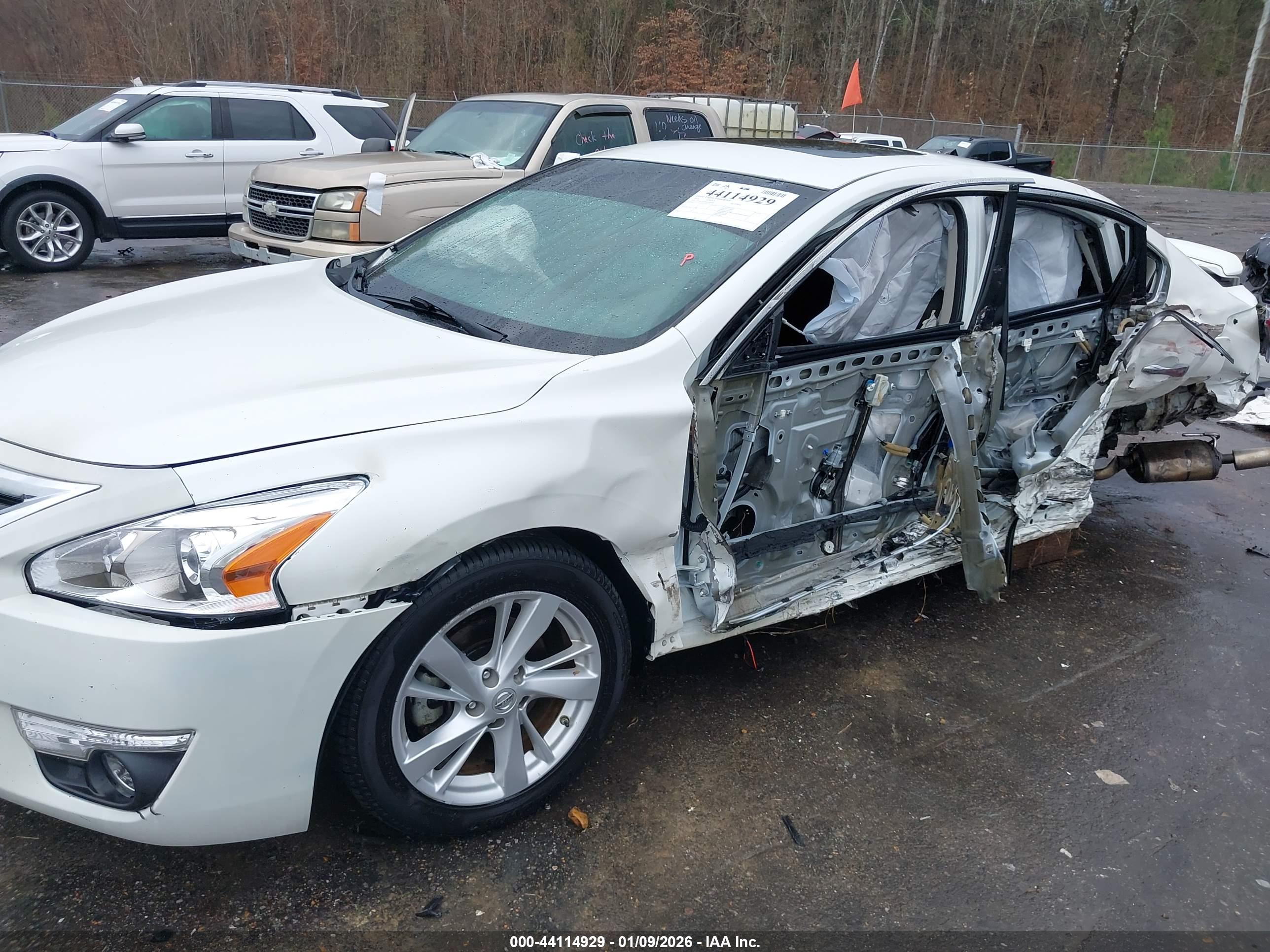 NISSAN ALTIMA image 6