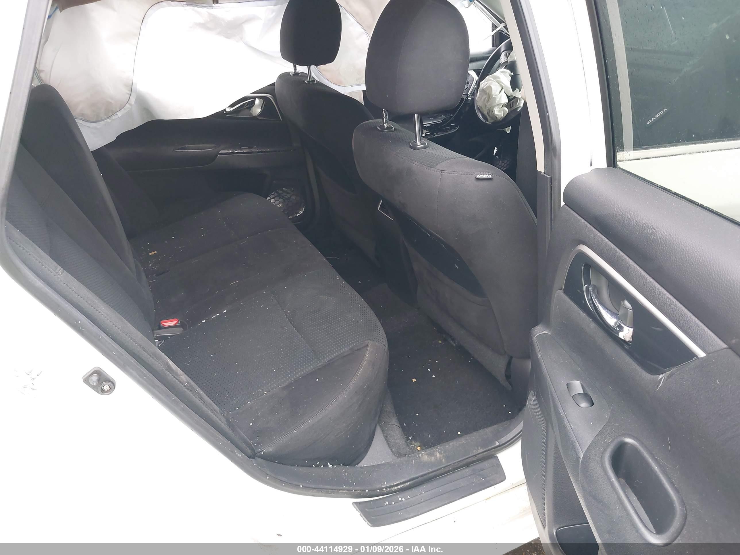 NISSAN ALTIMA image 8