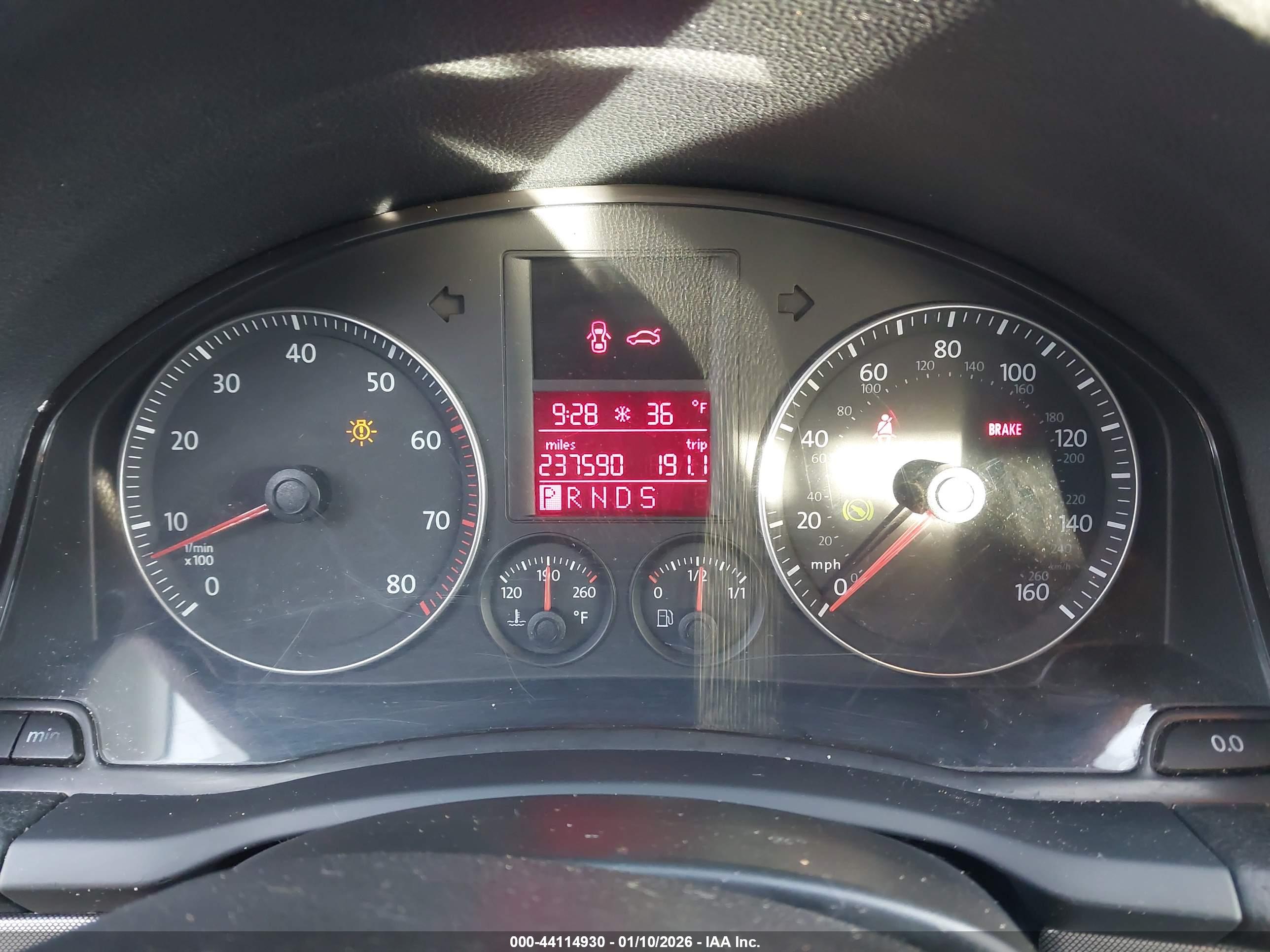 VOLKSWAGEN JETTA image 7