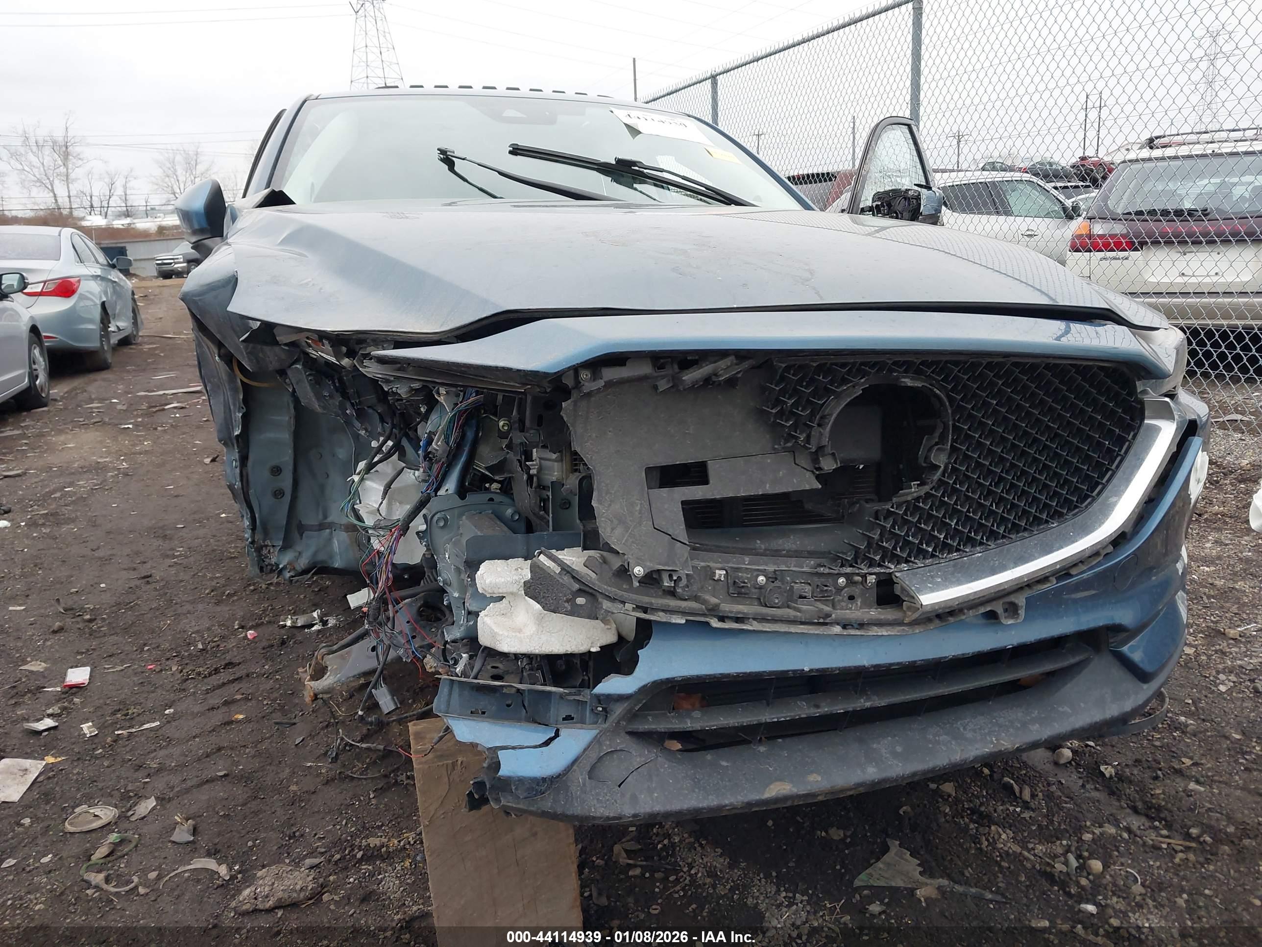 MAZDA CX-5 image 6
