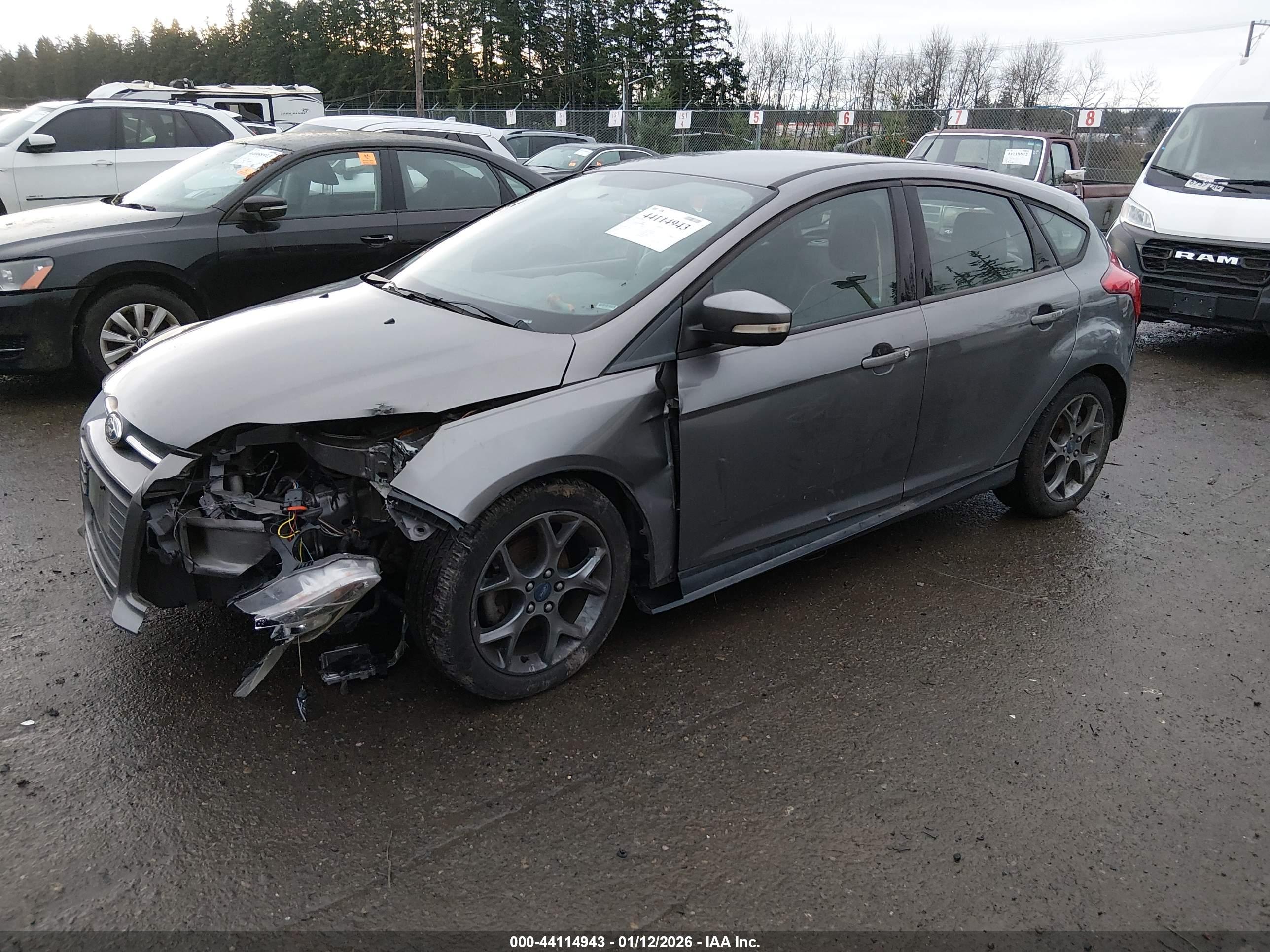 FORD FOCUS image 2