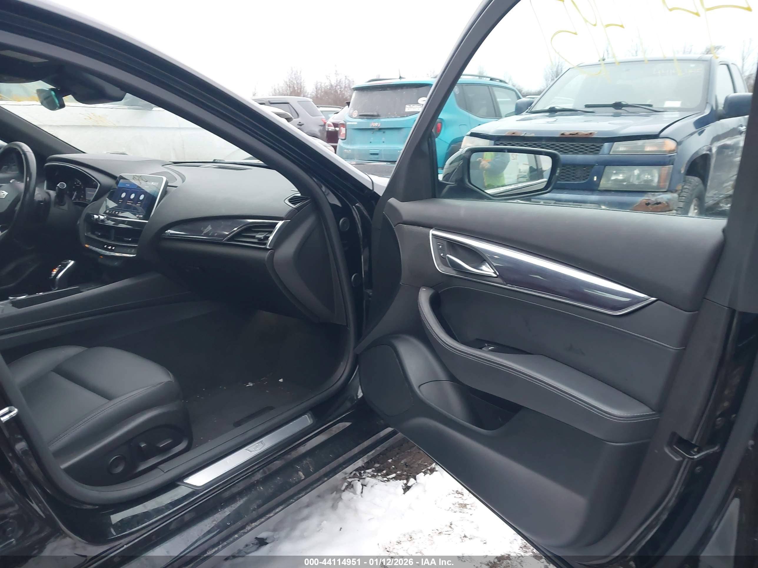 CADILLAC CT5 image 5