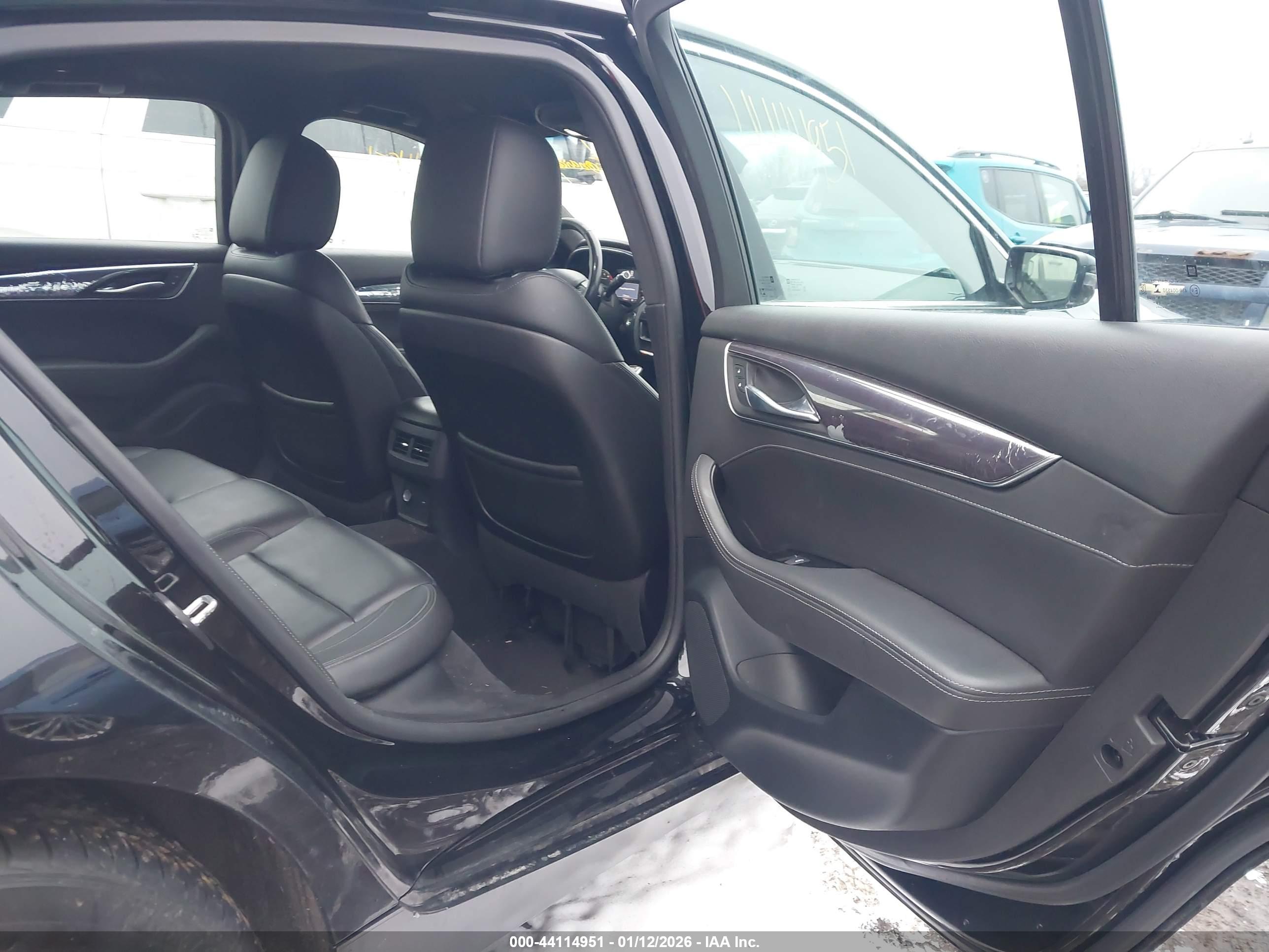 CADILLAC CT5 image 8