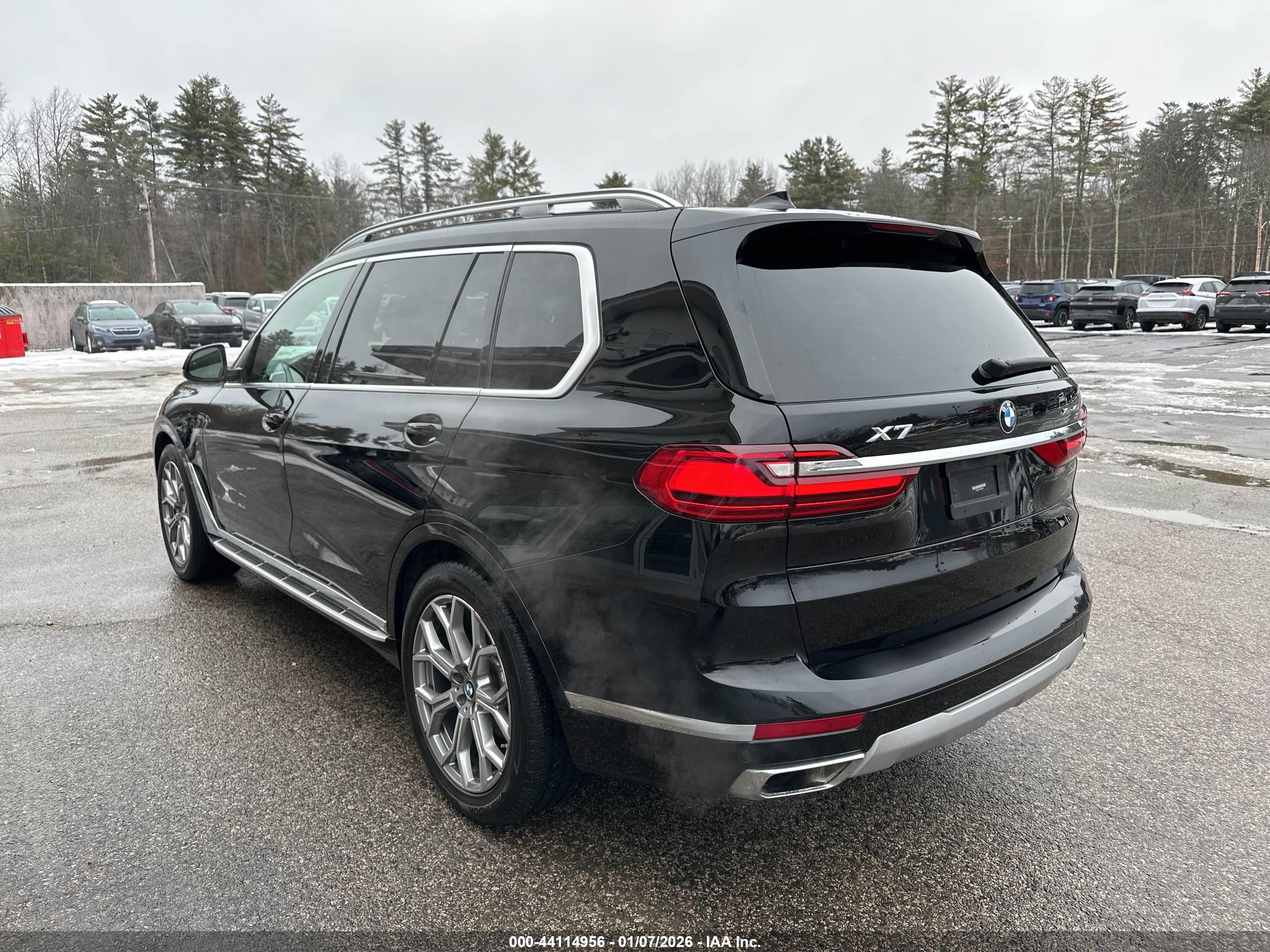 BMW X7 image 3